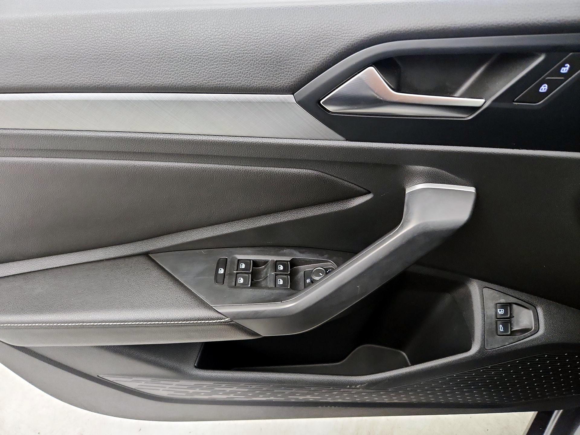 Thumbnail: 2024 Volkswagen Jetta - 12