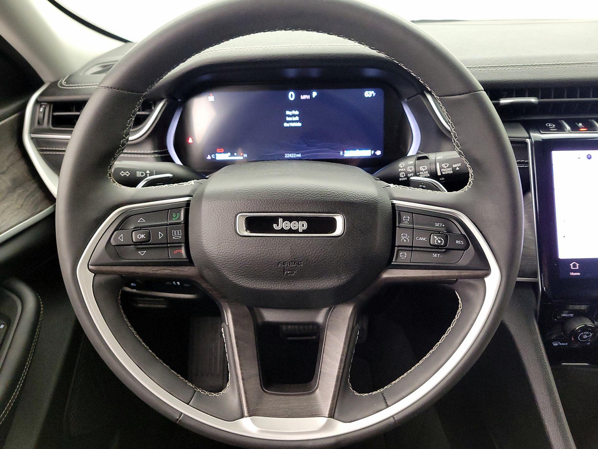 Thumbnail: 2023 Jeep Grand Cherokee - 10