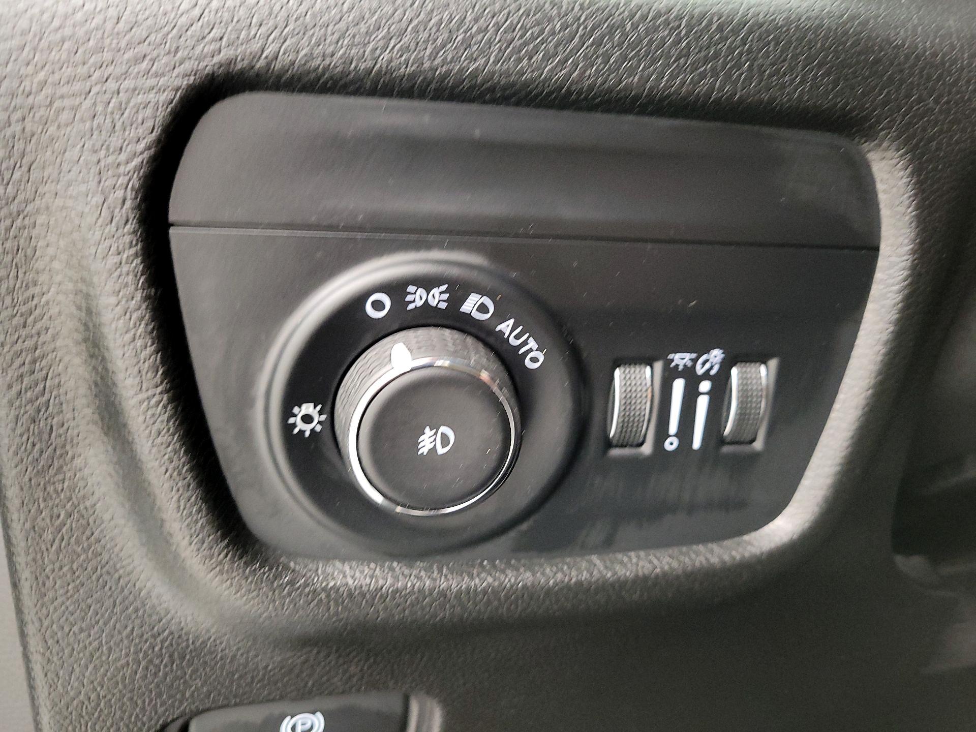 Thumbnail: 2023 Jeep Grand Cherokee - 13