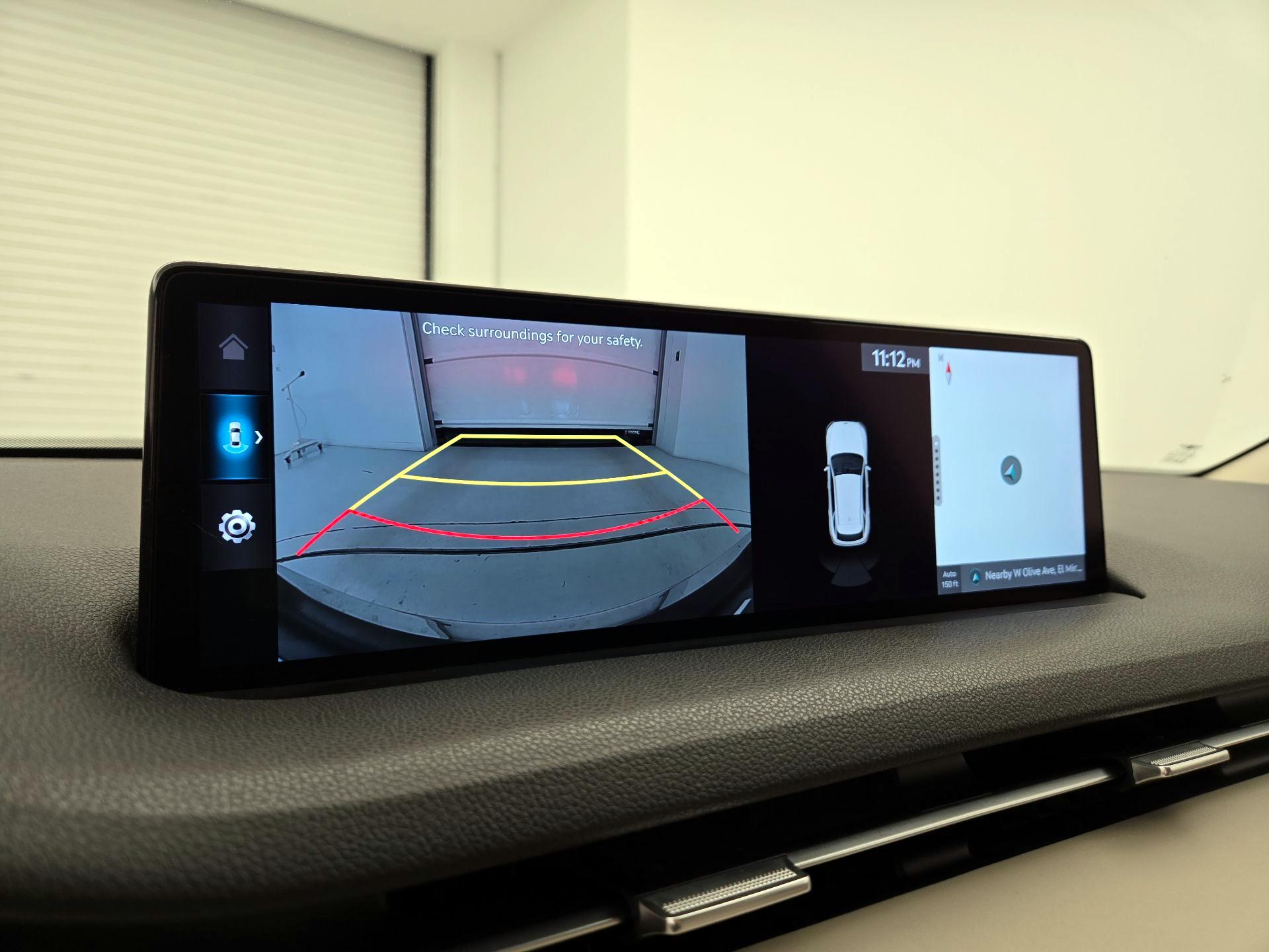 Thumbnail: 2023 Genesis GV70 - 15