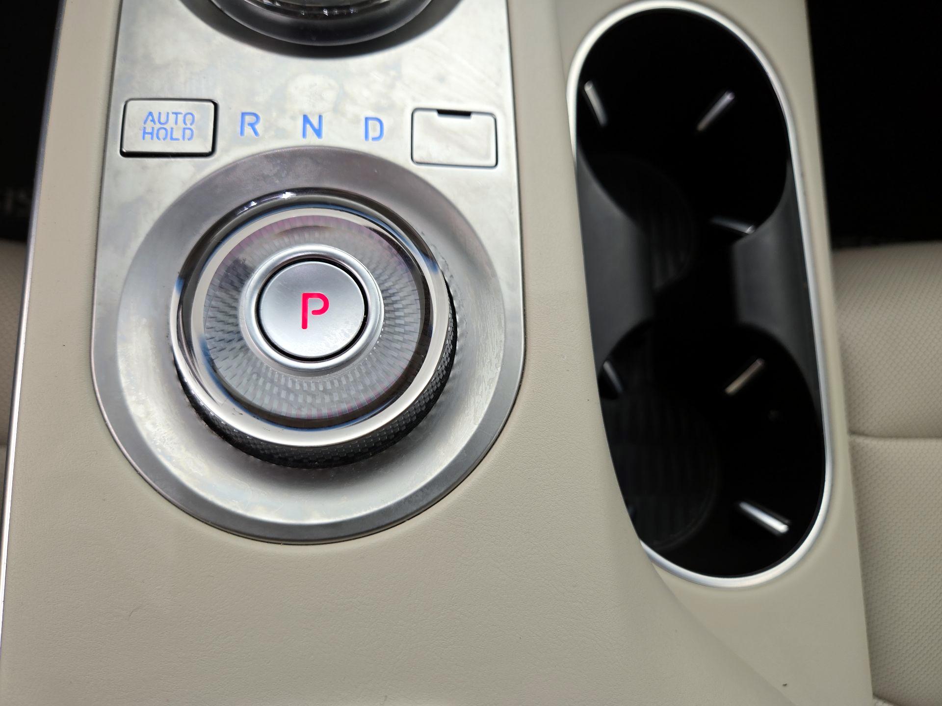 Thumbnail: 2023 Genesis GV70 - 18