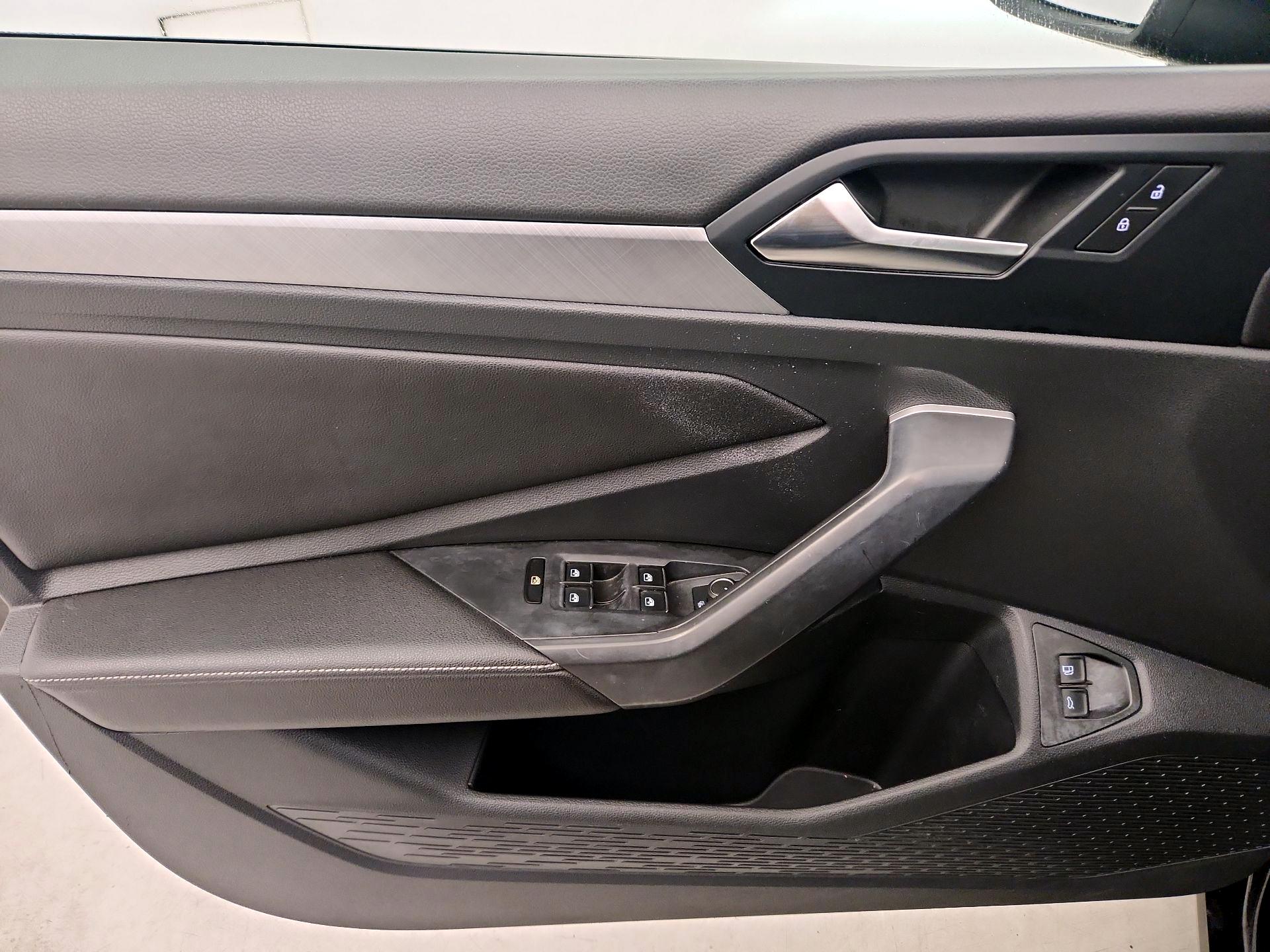 Thumbnail: 2024 Volkswagen Jetta - 12