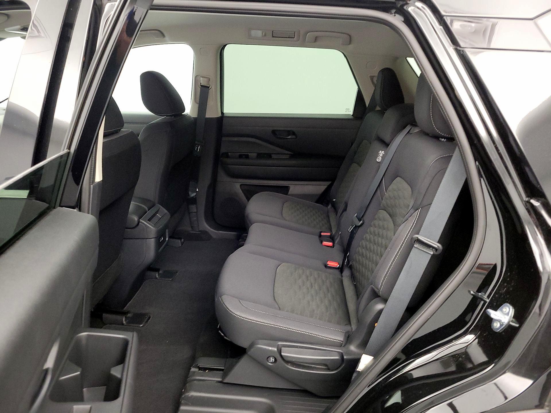 Thumbnail: 2024 Nissan Pathfinder - 19