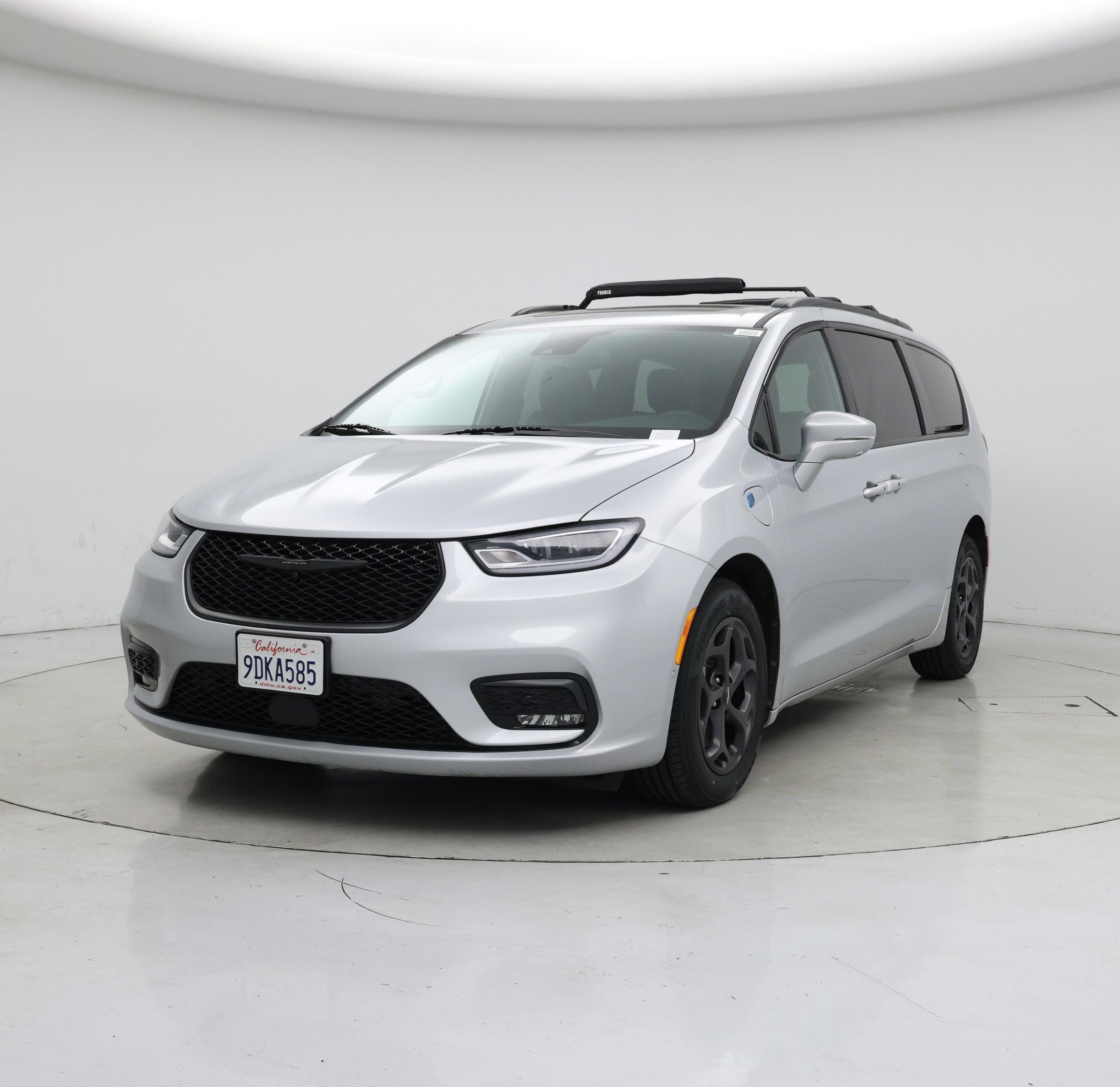 Thumbnail: 2022 Chrysler Pacifica - 4