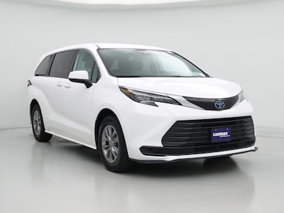 2024 Toyota Sienna Hybrid LE