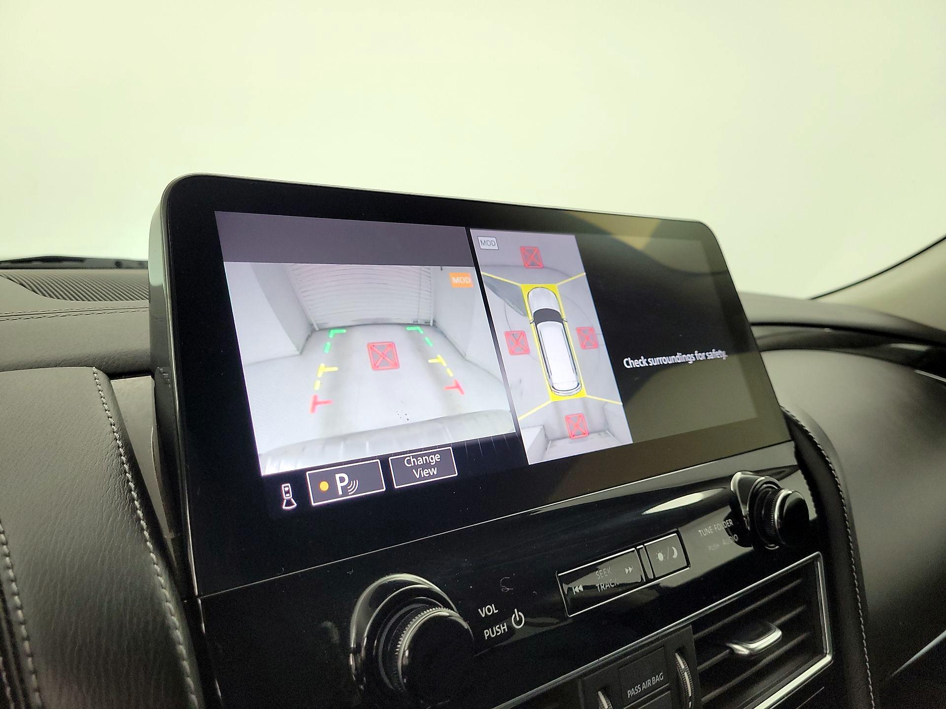 Thumbnail: 2022 INFINITI QX80 - 15