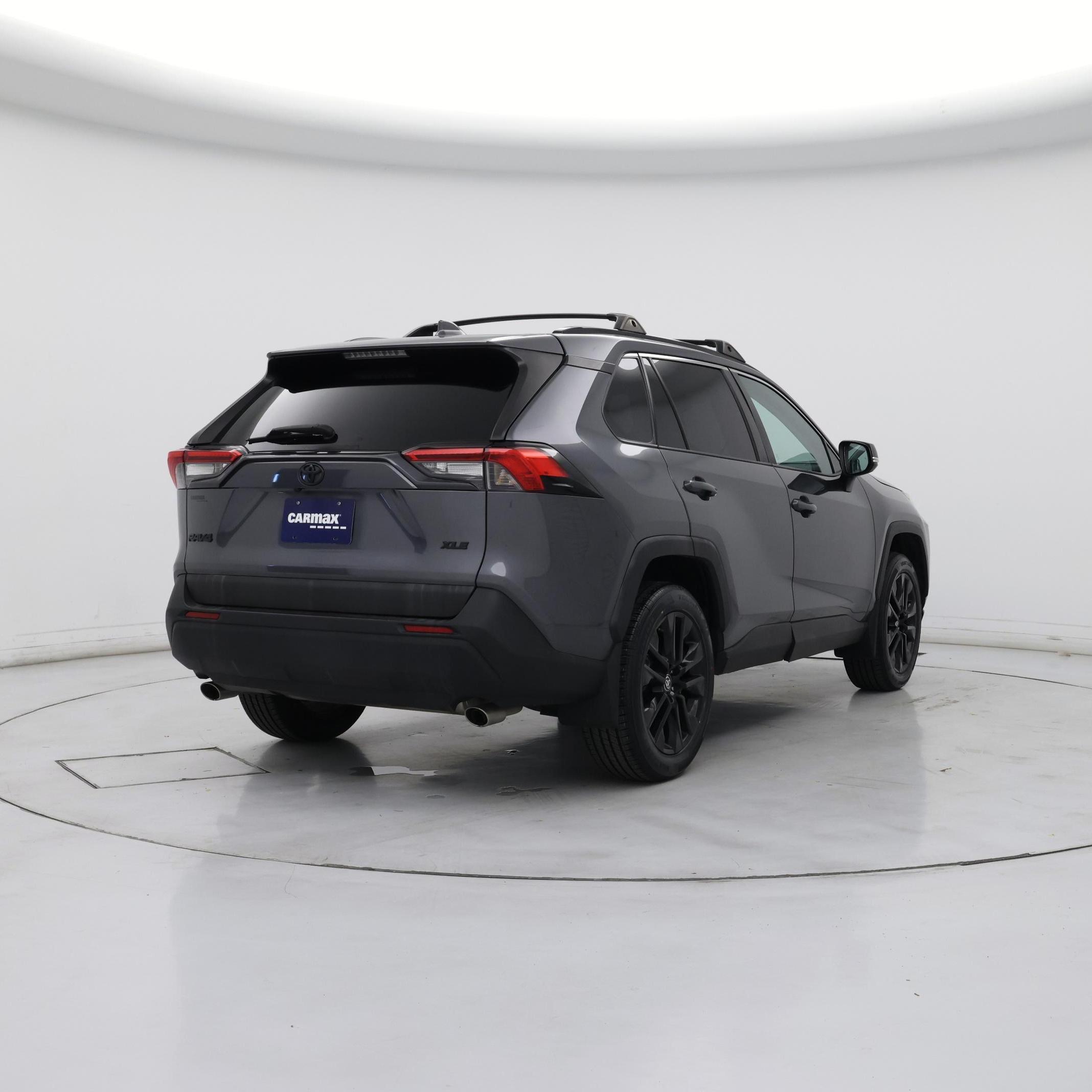 Thumbnail: 2021 Toyota RAV4 - 8