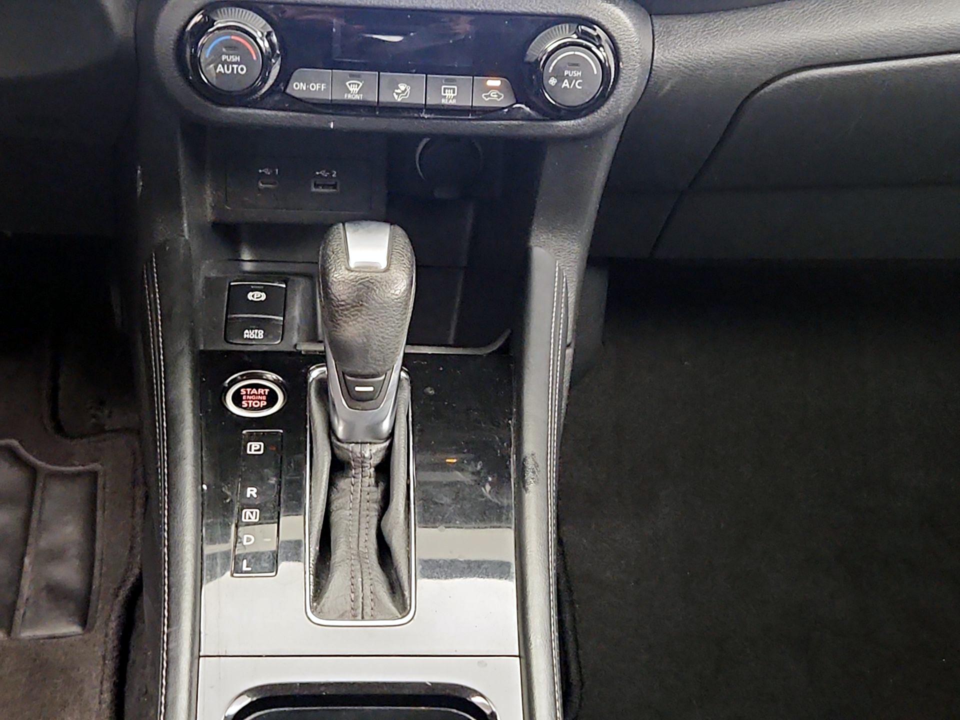 Thumbnail: 2021 Nissan Kicks - 17