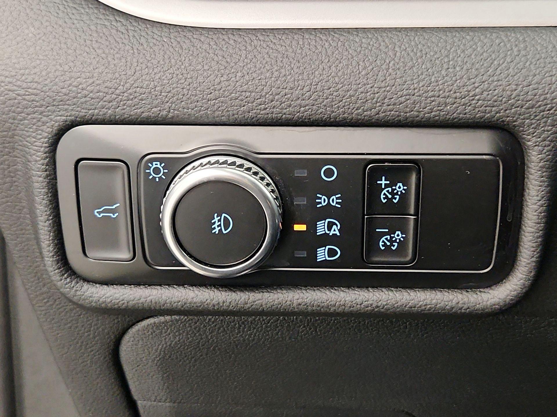 Thumbnail: 2023 Ford Explorer - 13