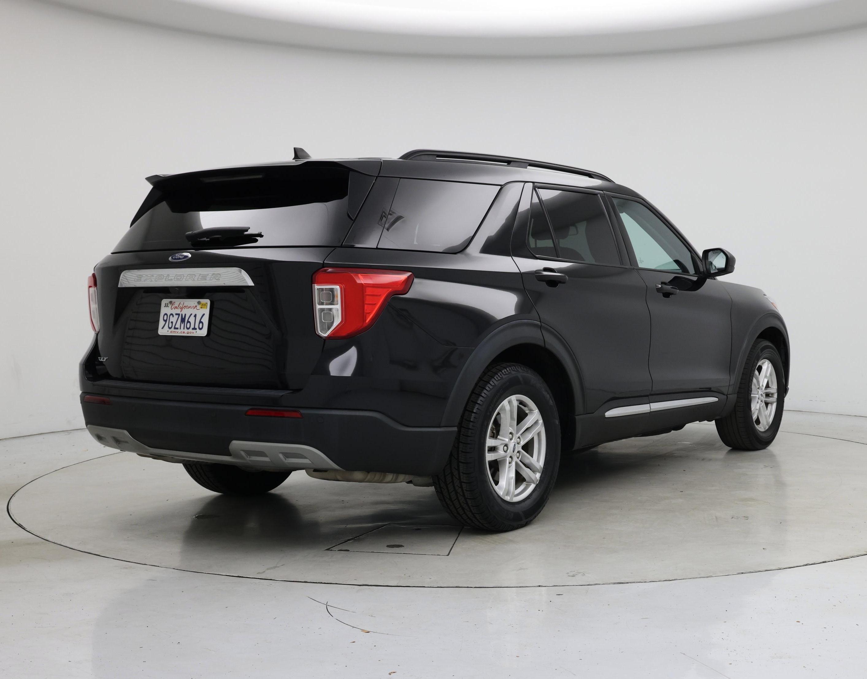 Thumbnail: 2023 Ford Explorer - 8