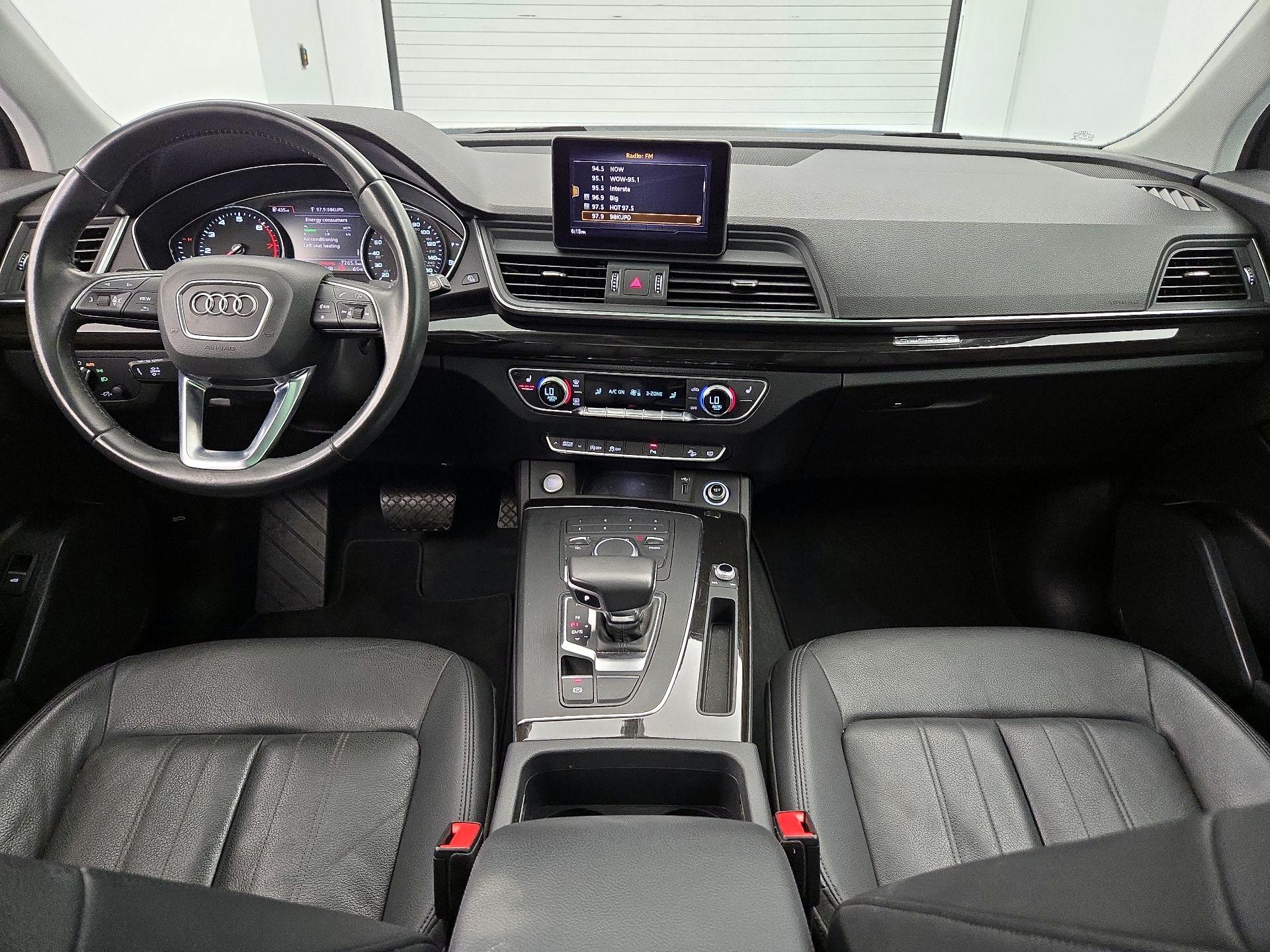 Thumbnail: 2020 Audi Q5 - 9