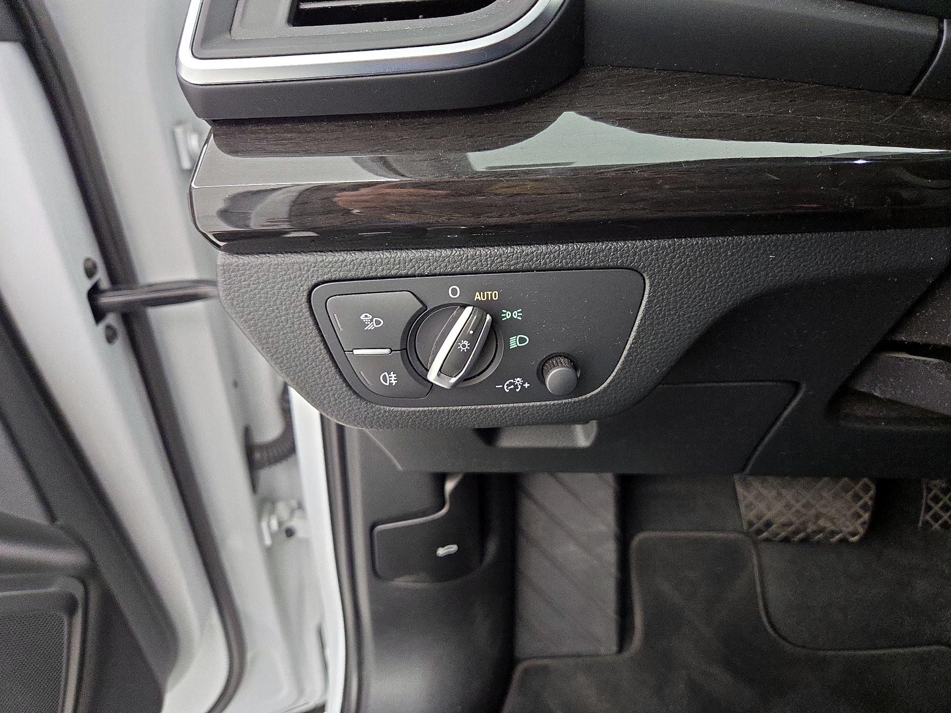 Thumbnail: 2020 Audi Q5 - 13