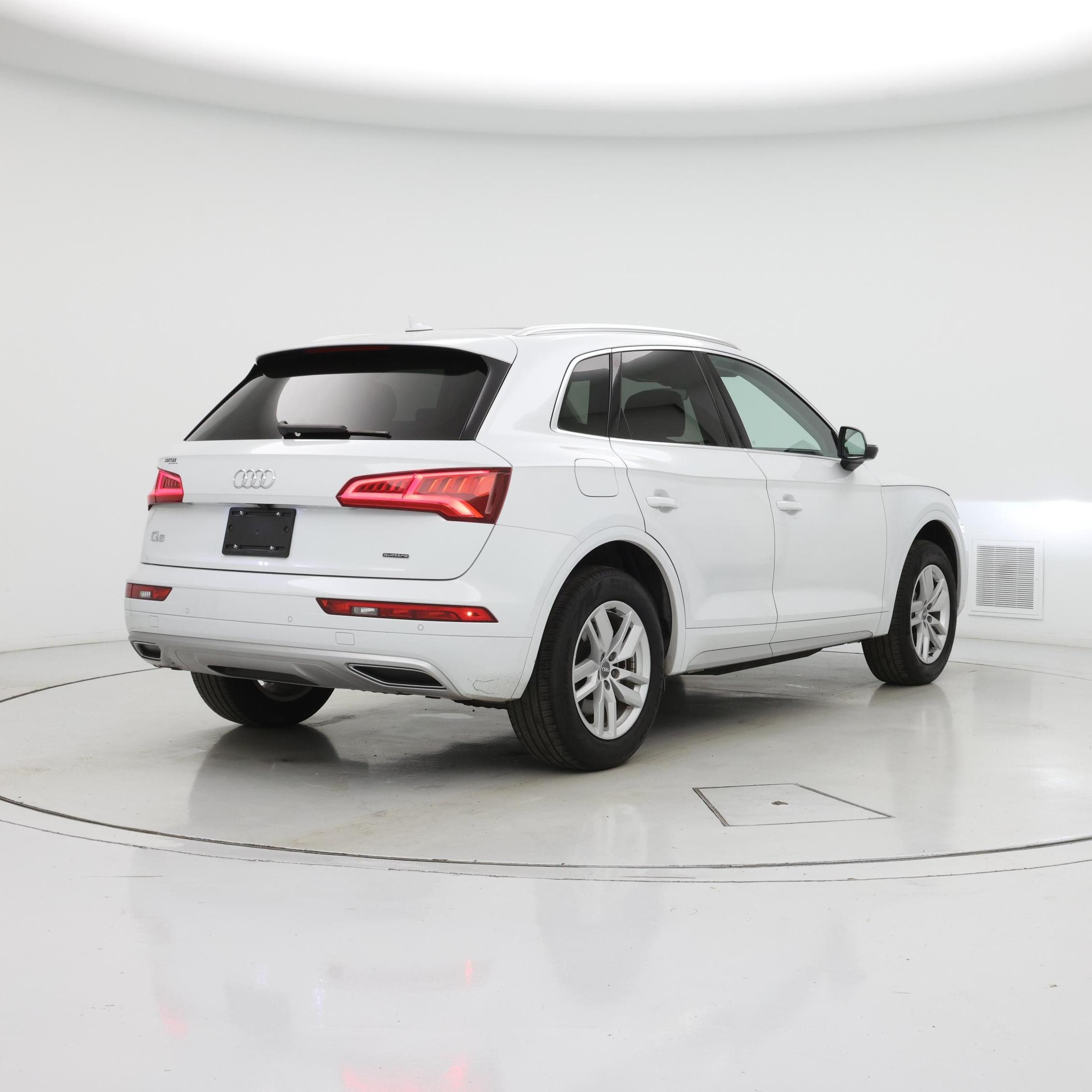 Thumbnail: 2020 Audi Q5 - 8