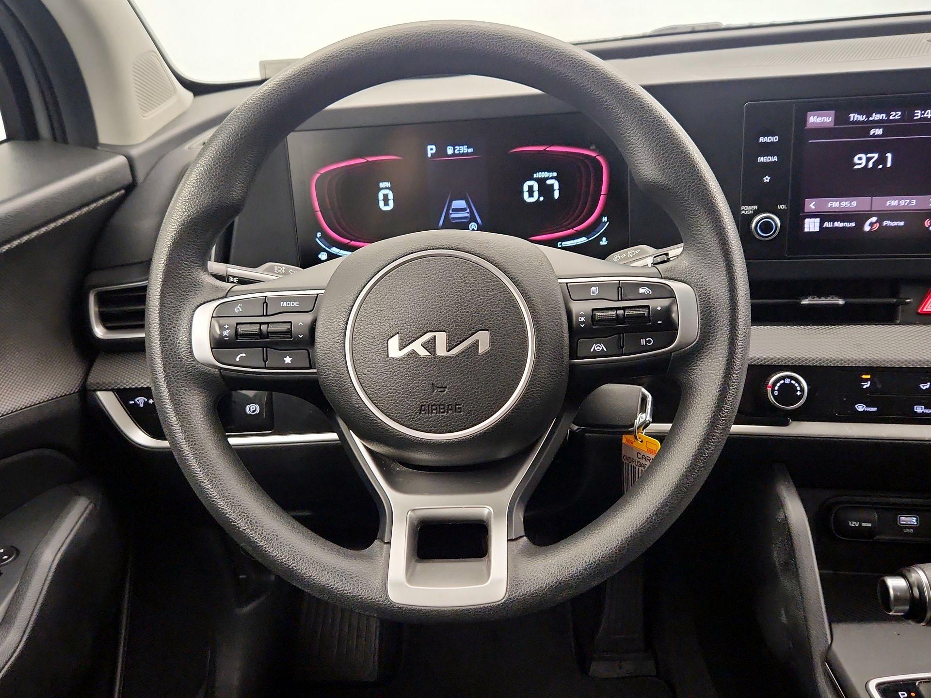 Thumbnail: 2023 Kia Sportage - 10