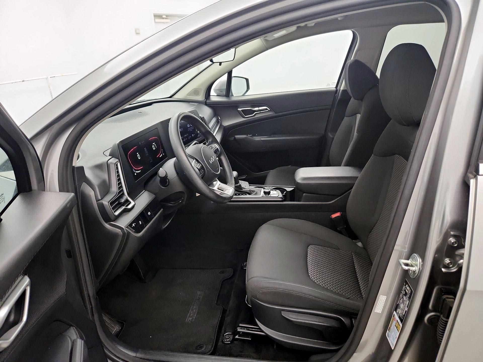 Thumbnail: 2023 Kia Sportage - 11