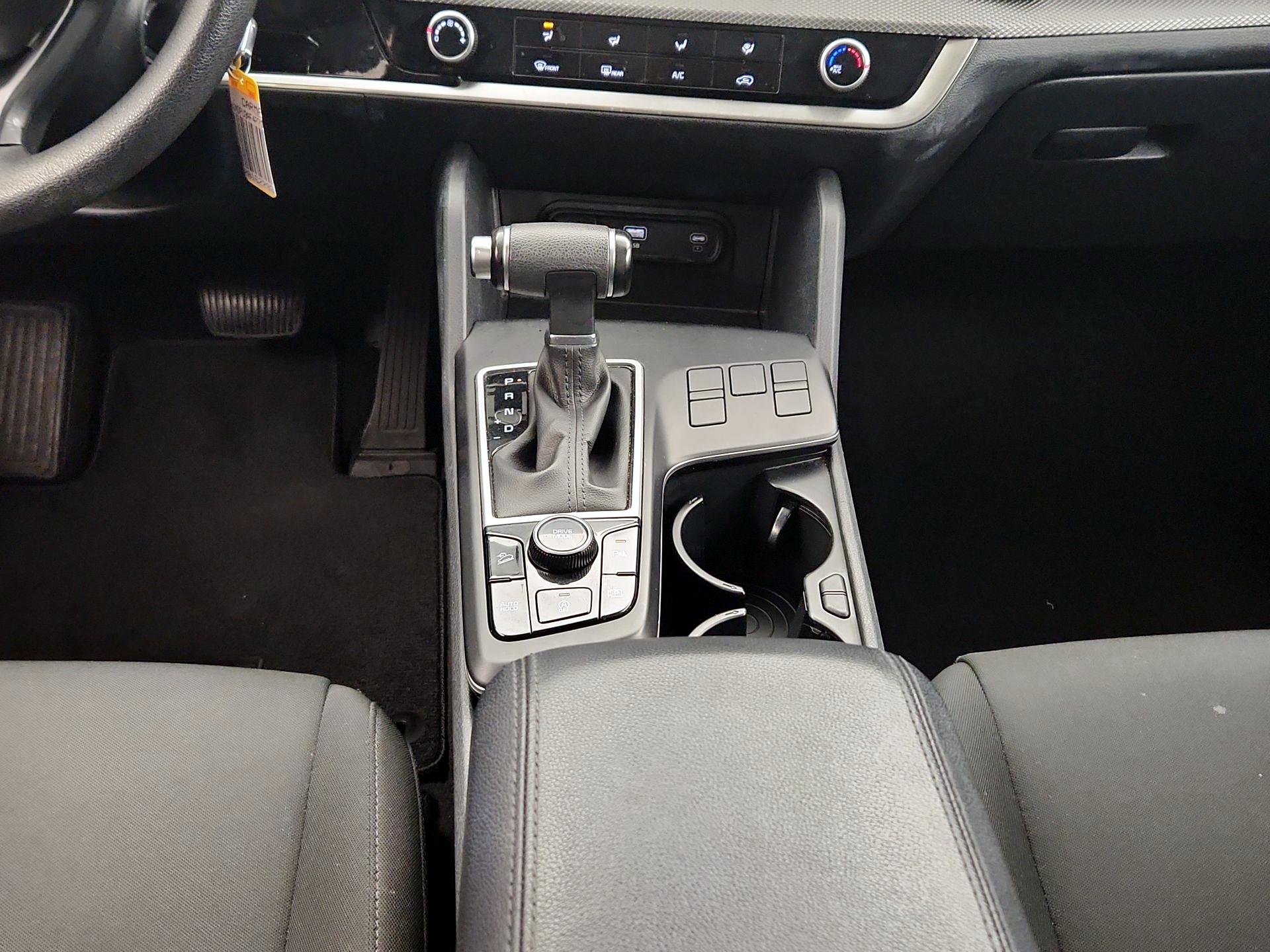 Thumbnail: 2023 Kia Sportage - 17