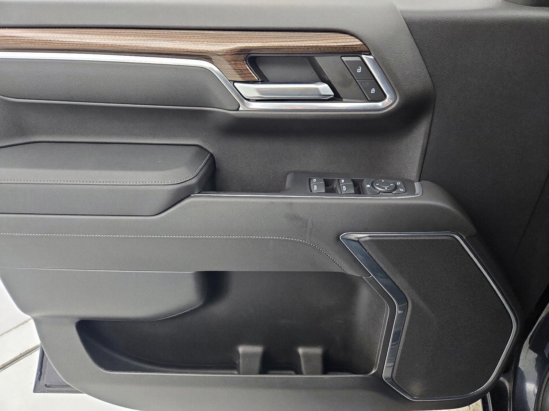 Thumbnail: 2023 Chevrolet Silverado 1500 - 12