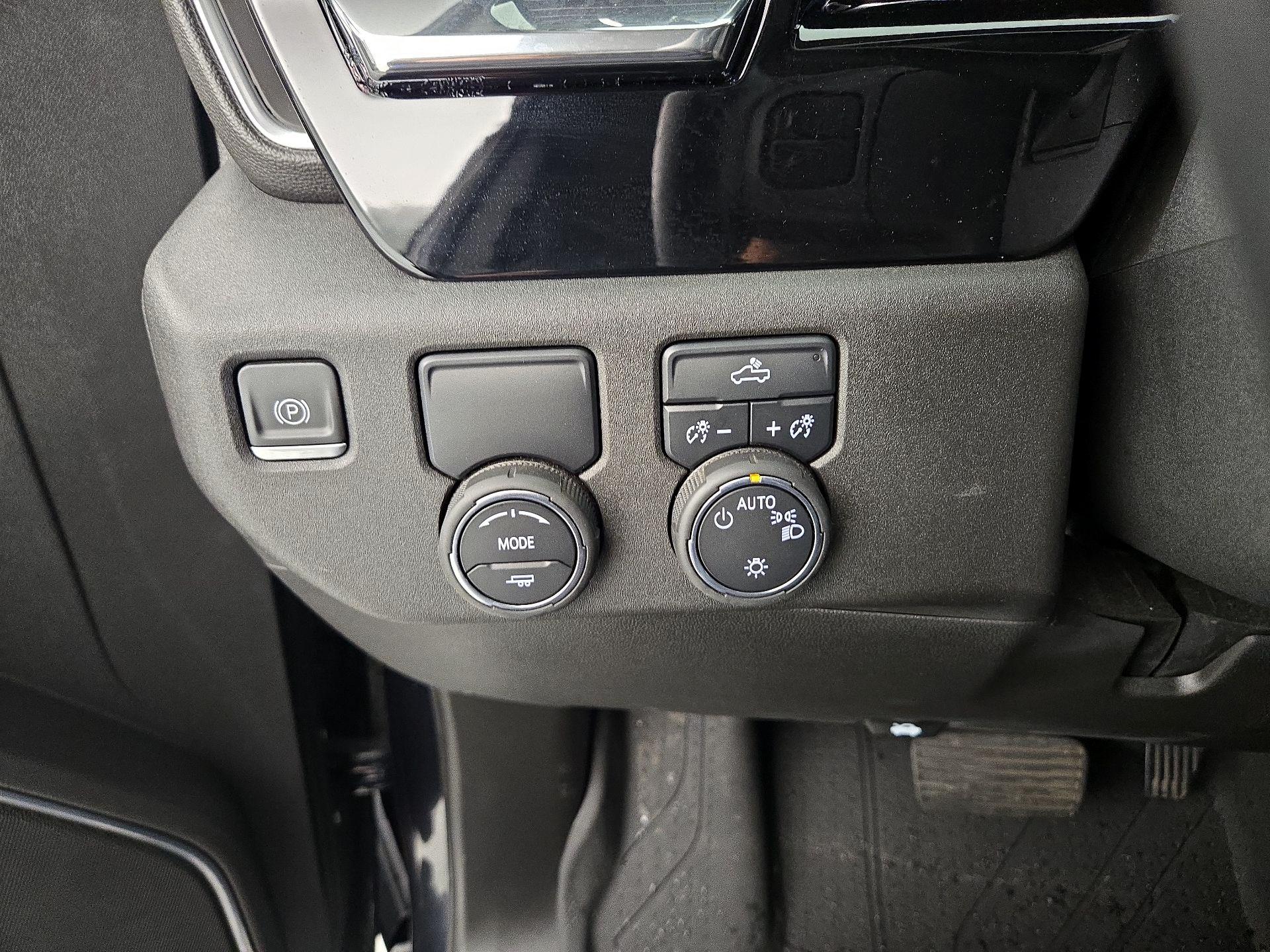 Thumbnail: 2023 Chevrolet Silverado 1500 - 13