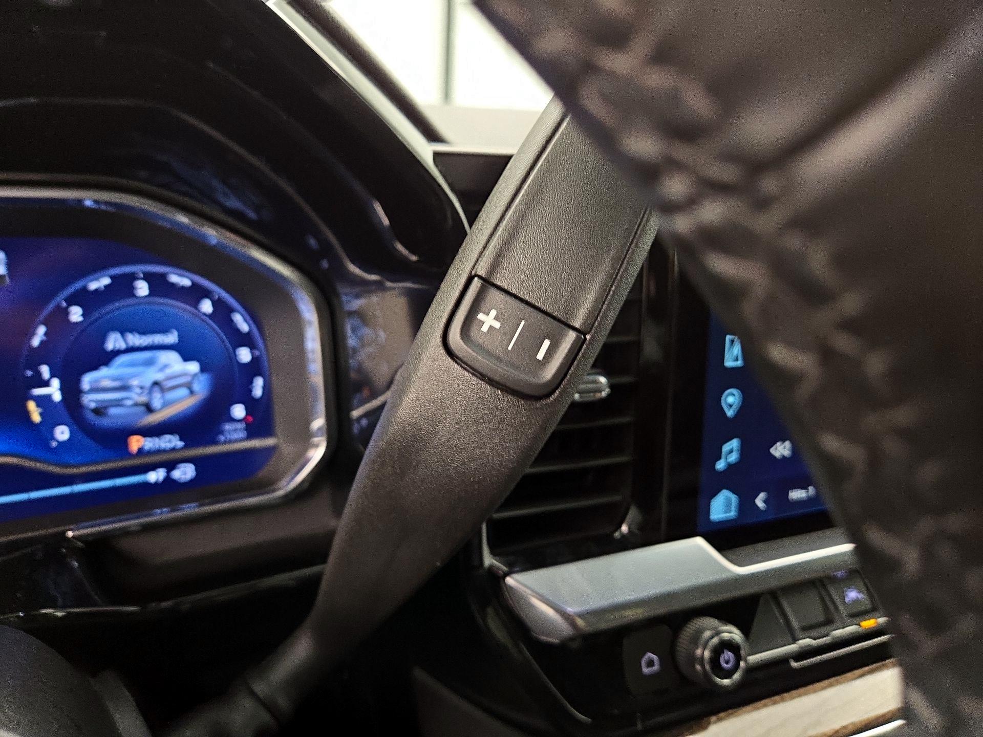 Thumbnail: 2023 Chevrolet Silverado 1500 - 17