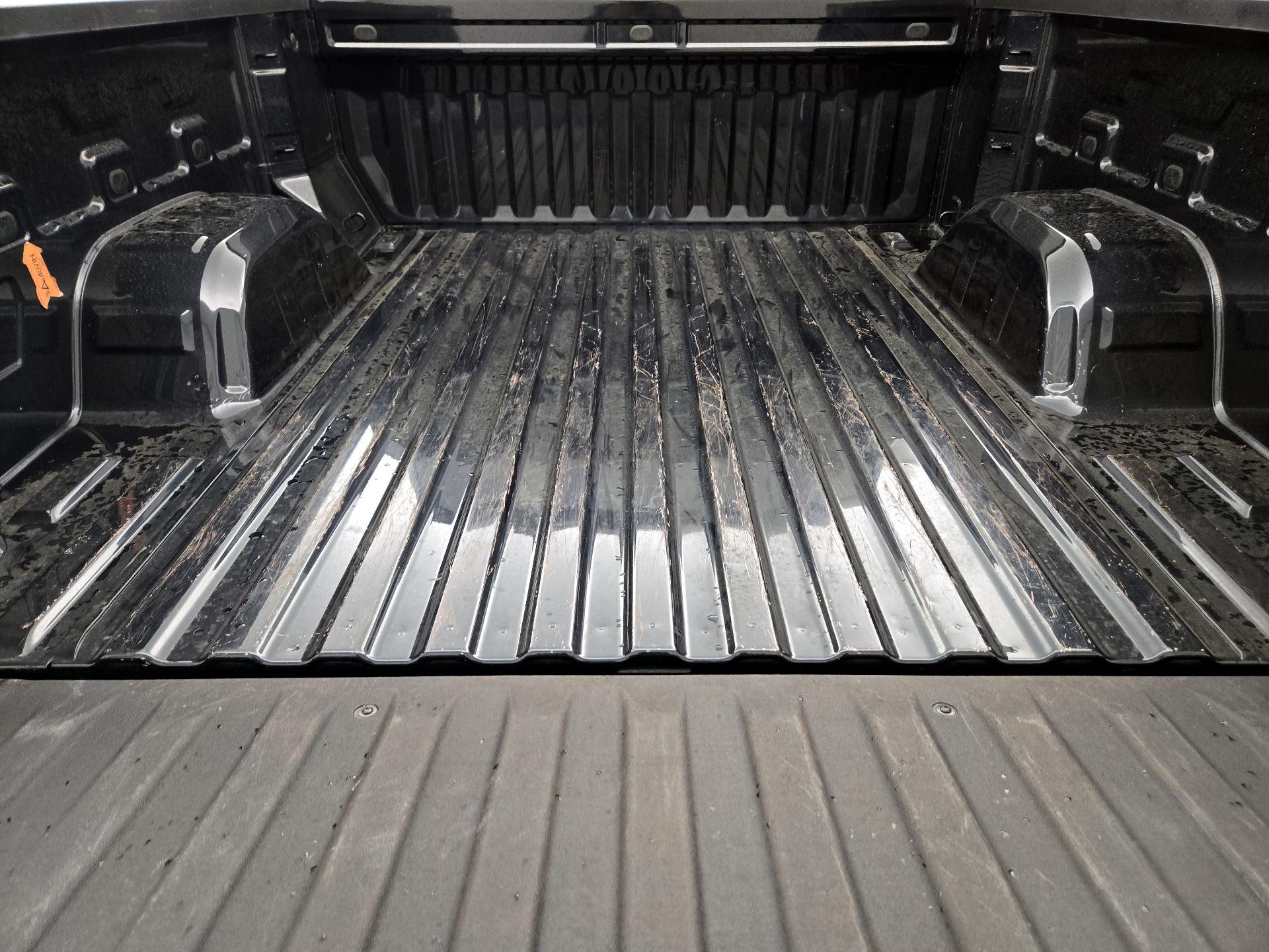 Thumbnail: 2023 Chevrolet Silverado 1500 - 20