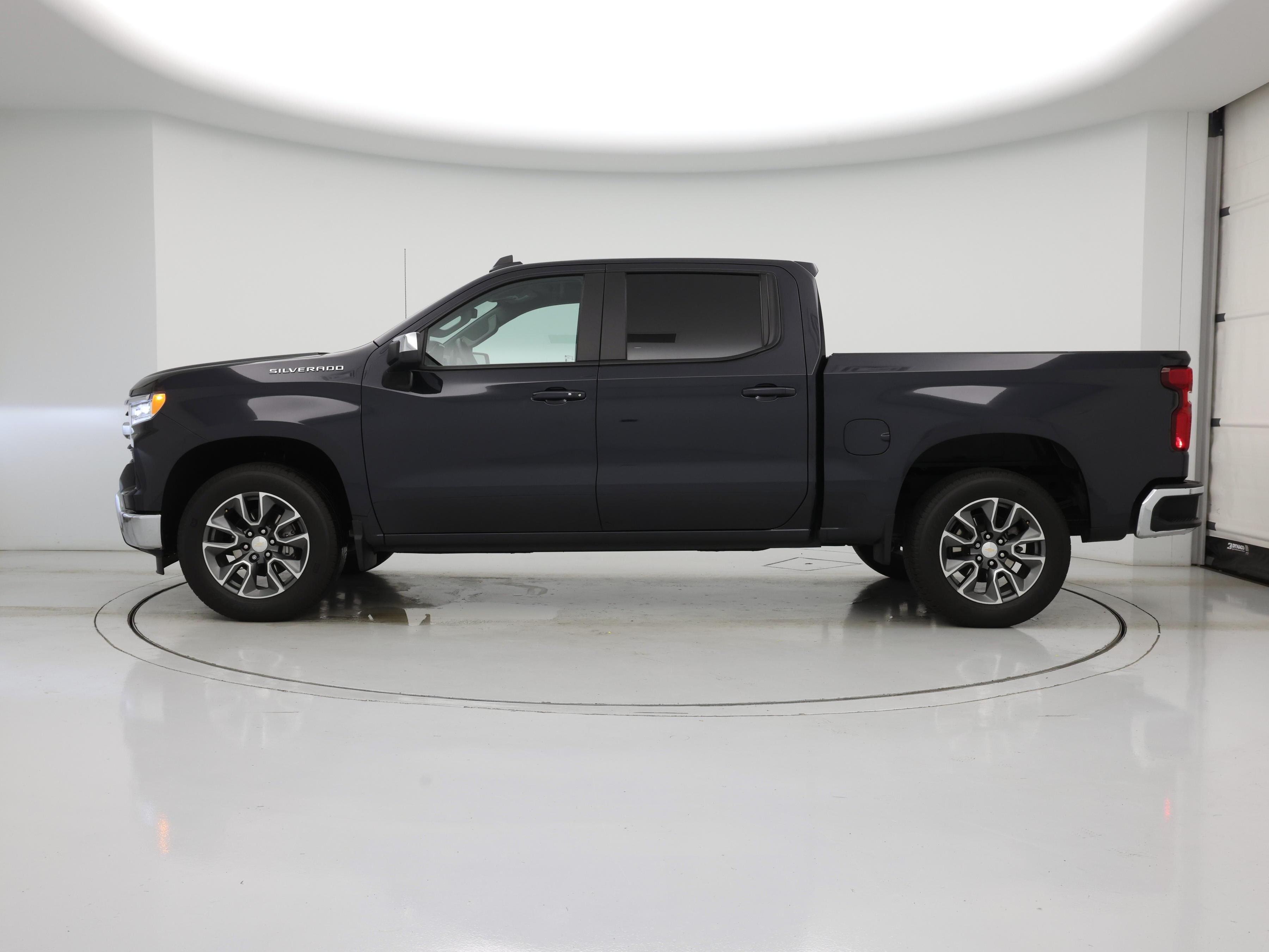 Thumbnail: 2023 Chevrolet Silverado 1500 - 3