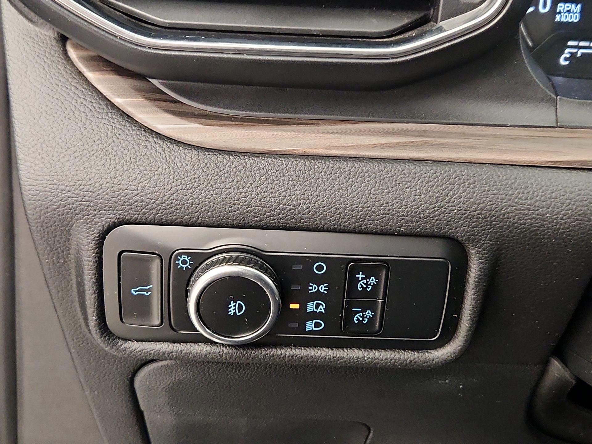 Thumbnail: 2023 Ford Explorer - 13