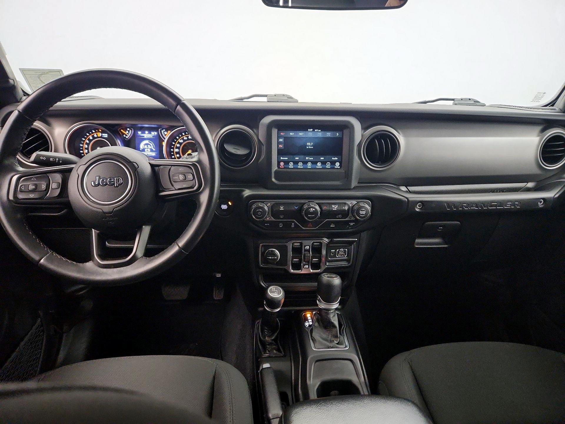 Thumbnail: 2022 Jeep Wrangler - 9