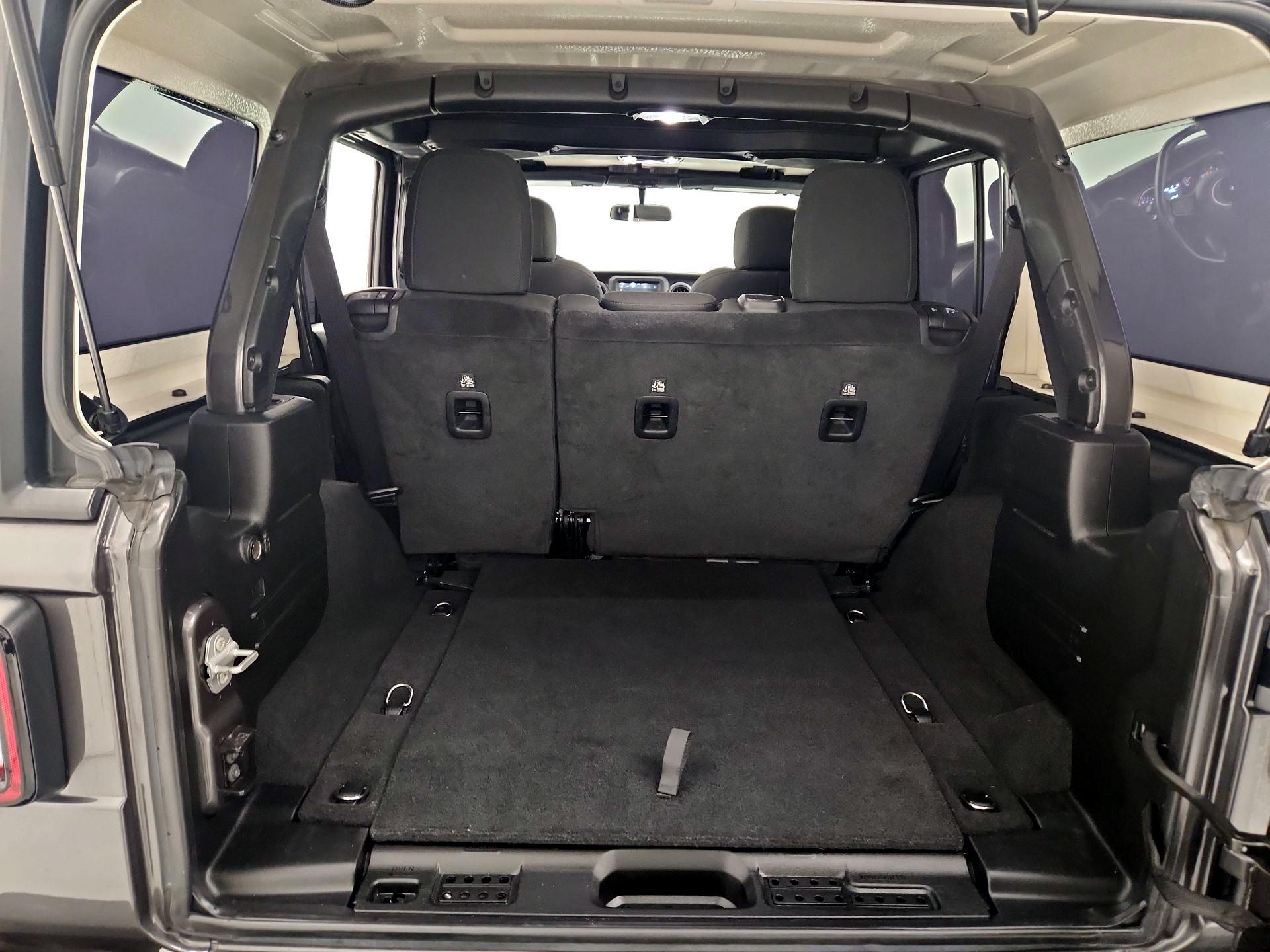 Thumbnail: 2022 Jeep Wrangler - 20