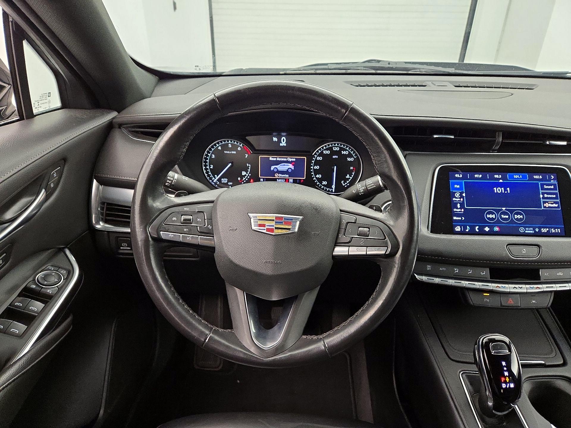 Thumbnail: 2023 Cadillac XT4 - 10