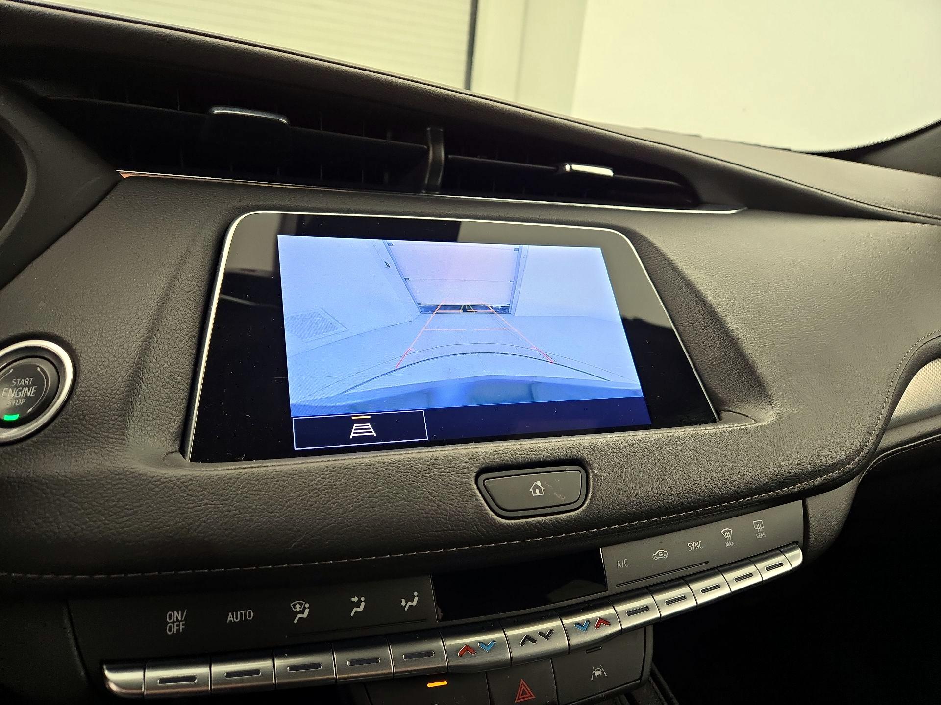 Thumbnail: 2023 Cadillac XT4 - 14