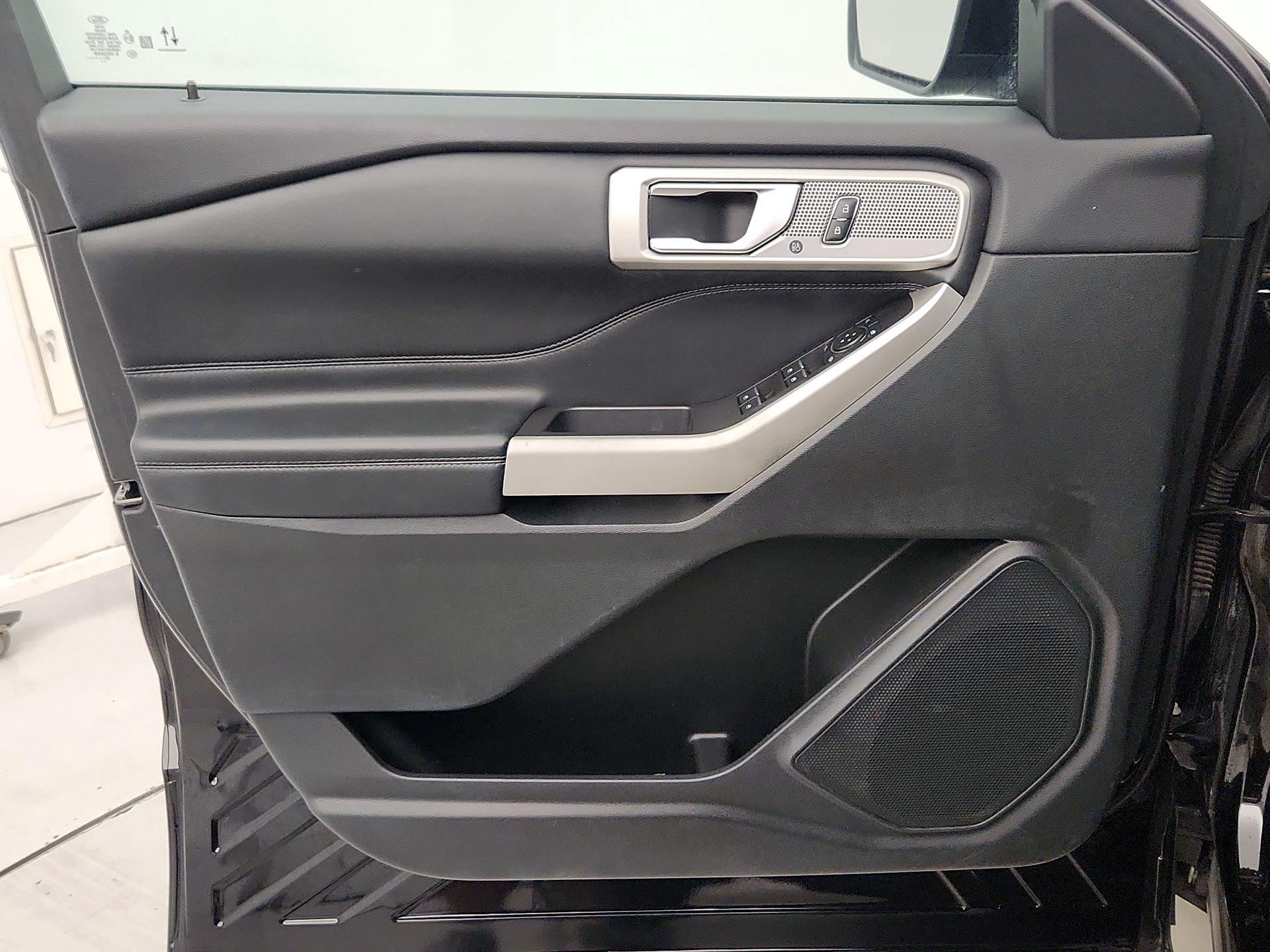 Thumbnail: 2023 Ford Explorer - 12