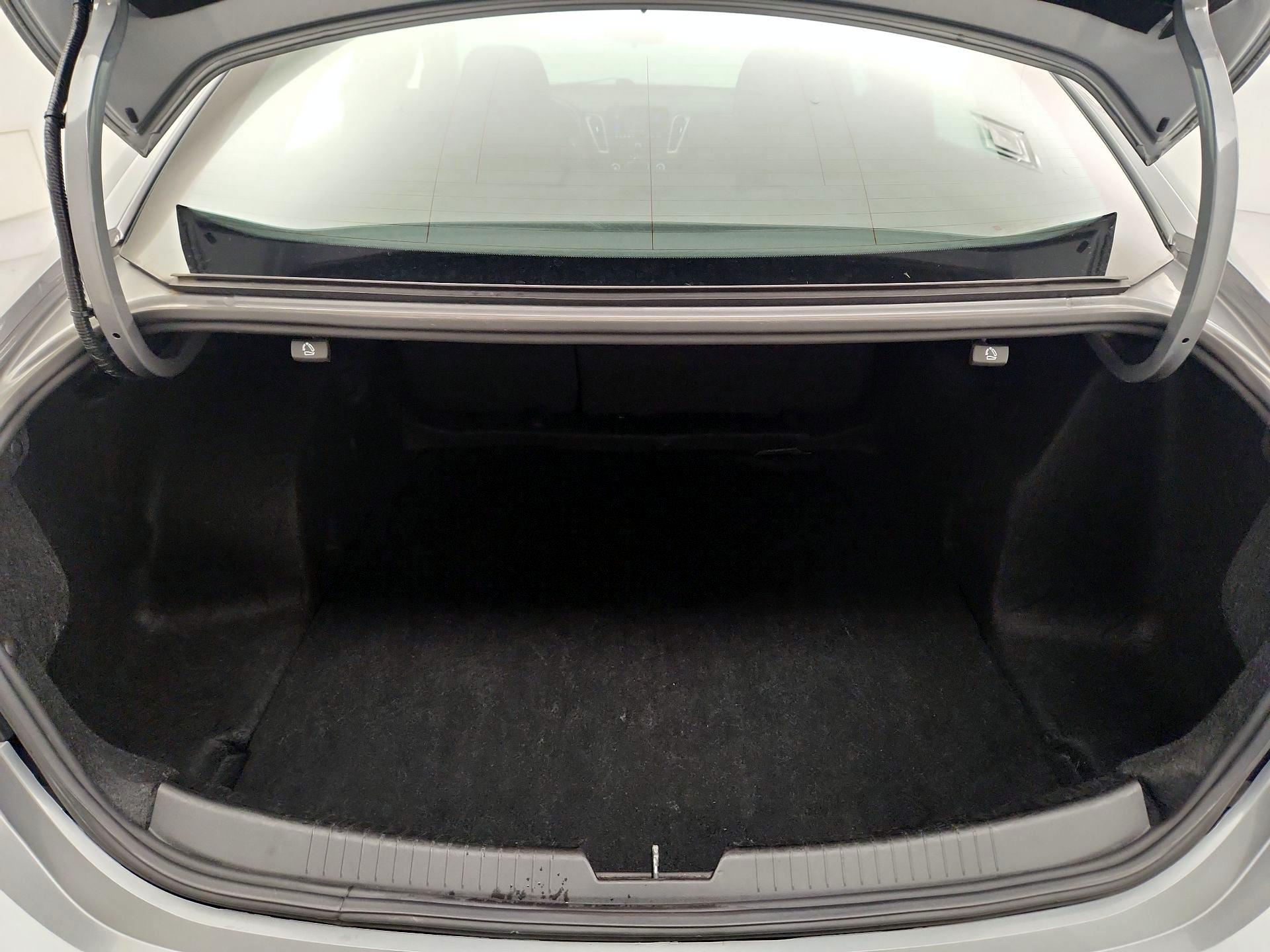 Thumbnail: 2023 Chevrolet Malibu - 20