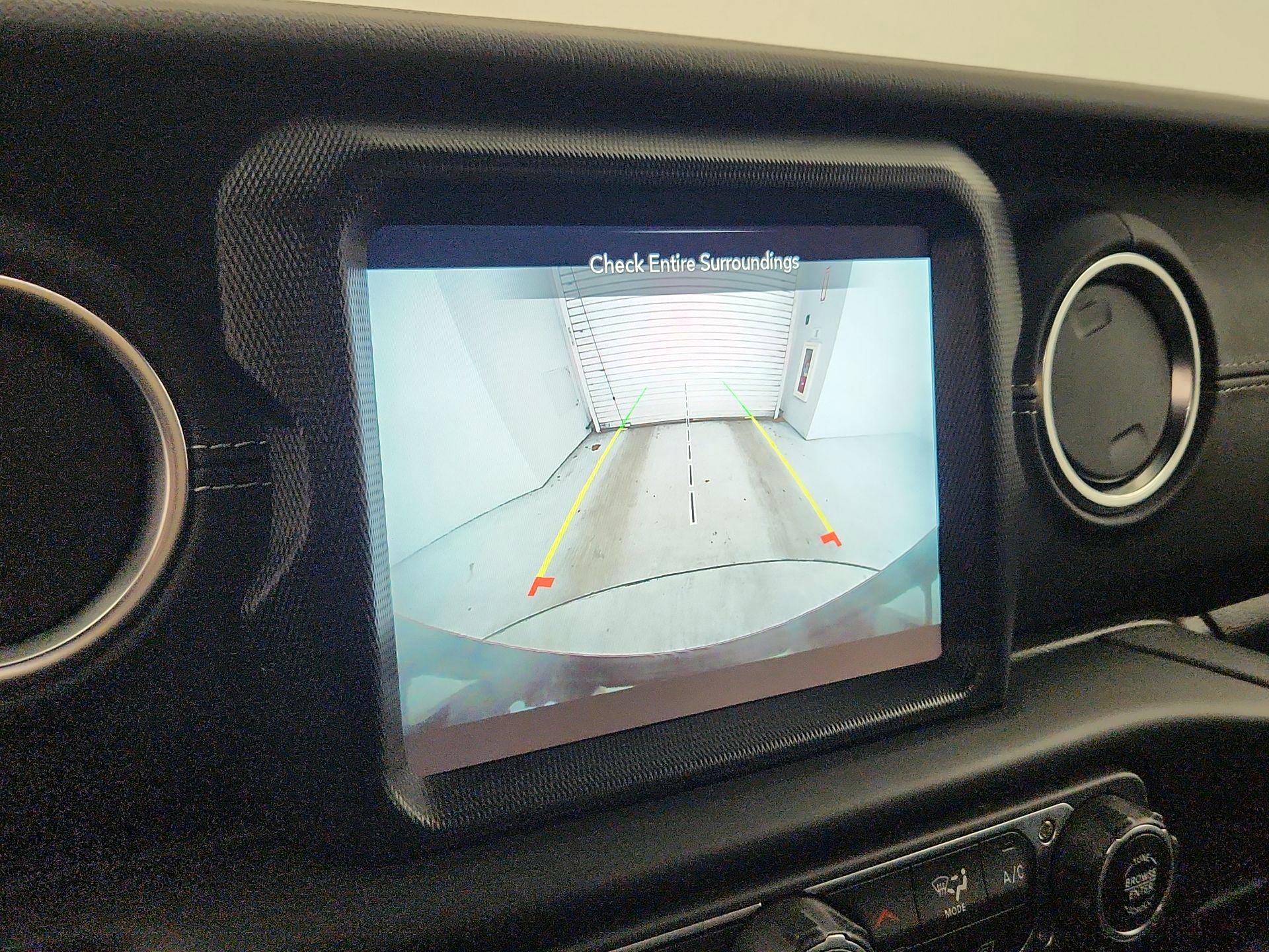 Thumbnail: 2021 Jeep Wrangler - 15