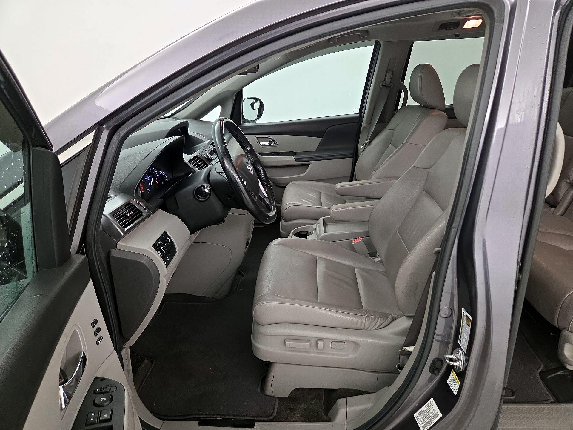 Thumbnail: 2014 Honda Odyssey - 11