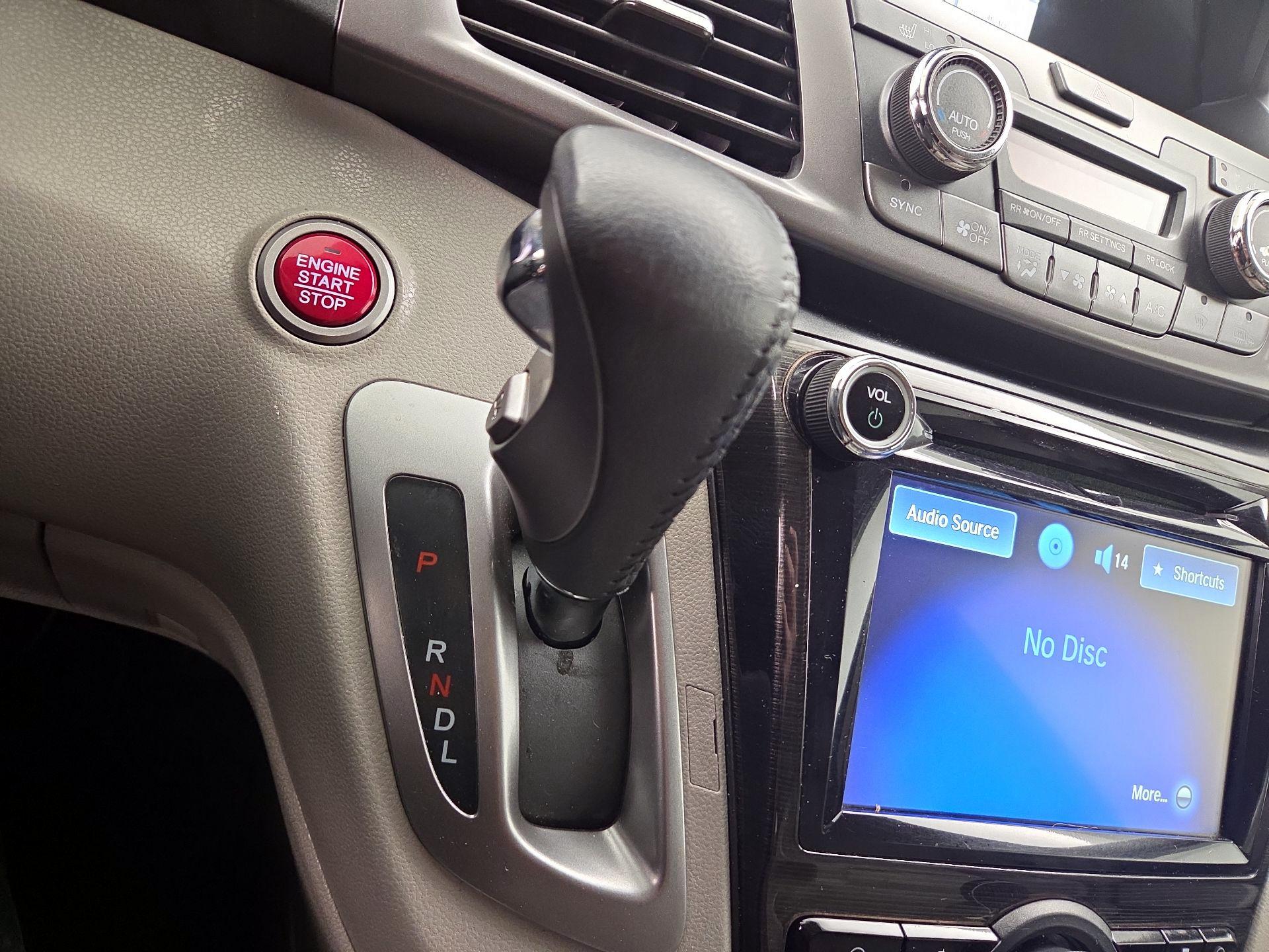 Thumbnail: 2014 Honda Odyssey - 17