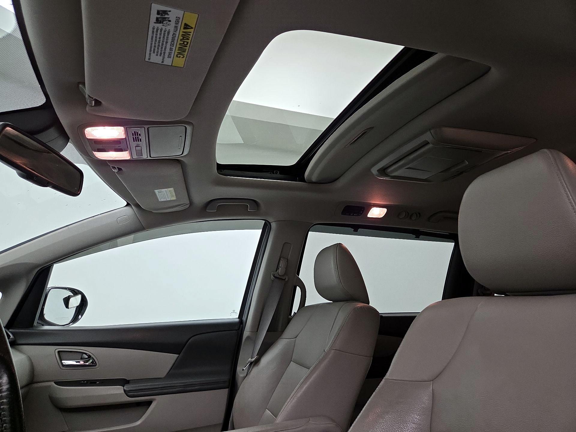 Thumbnail: 2014 Honda Odyssey - 18