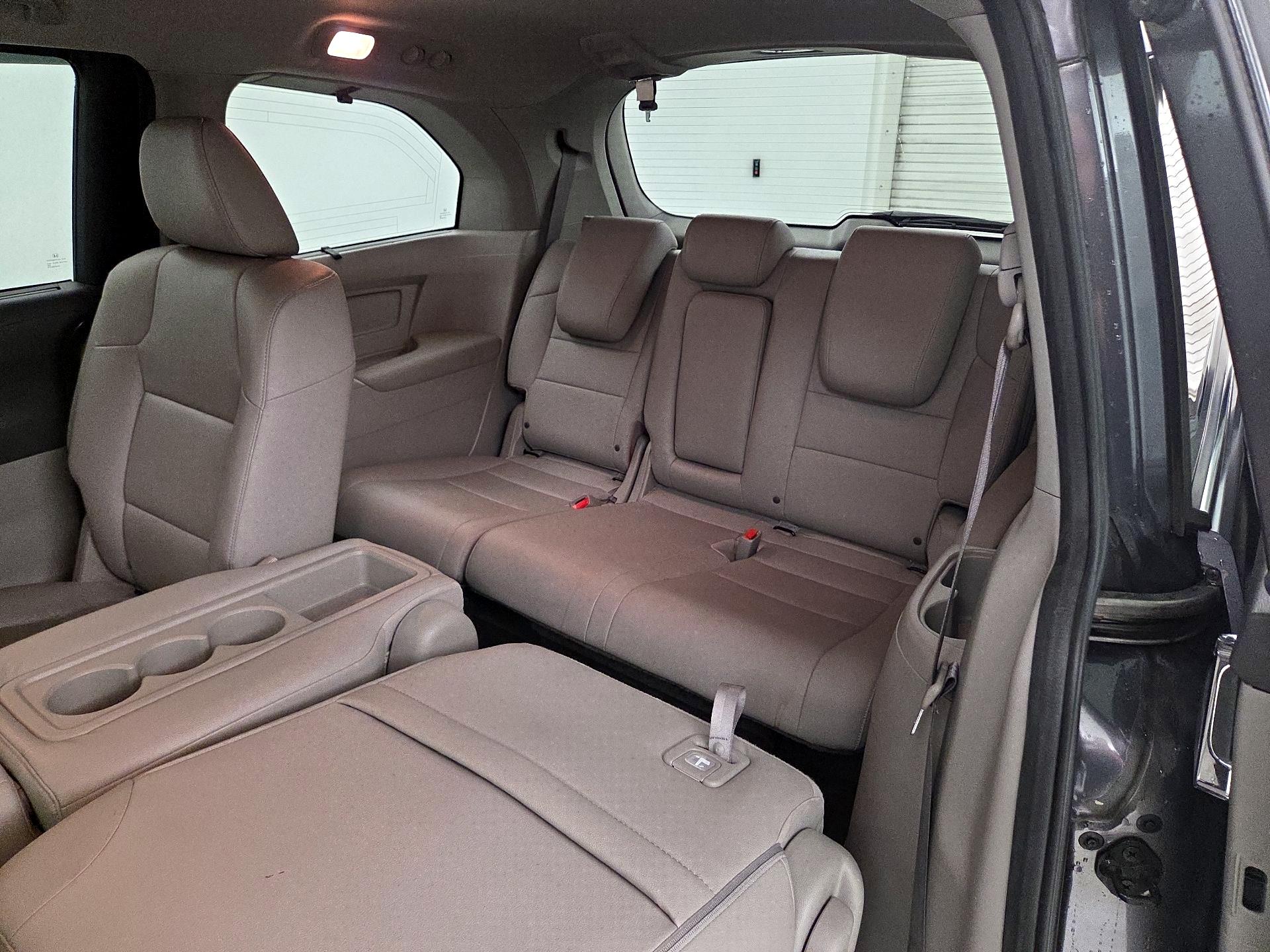 Thumbnail: 2014 Honda Odyssey - 20