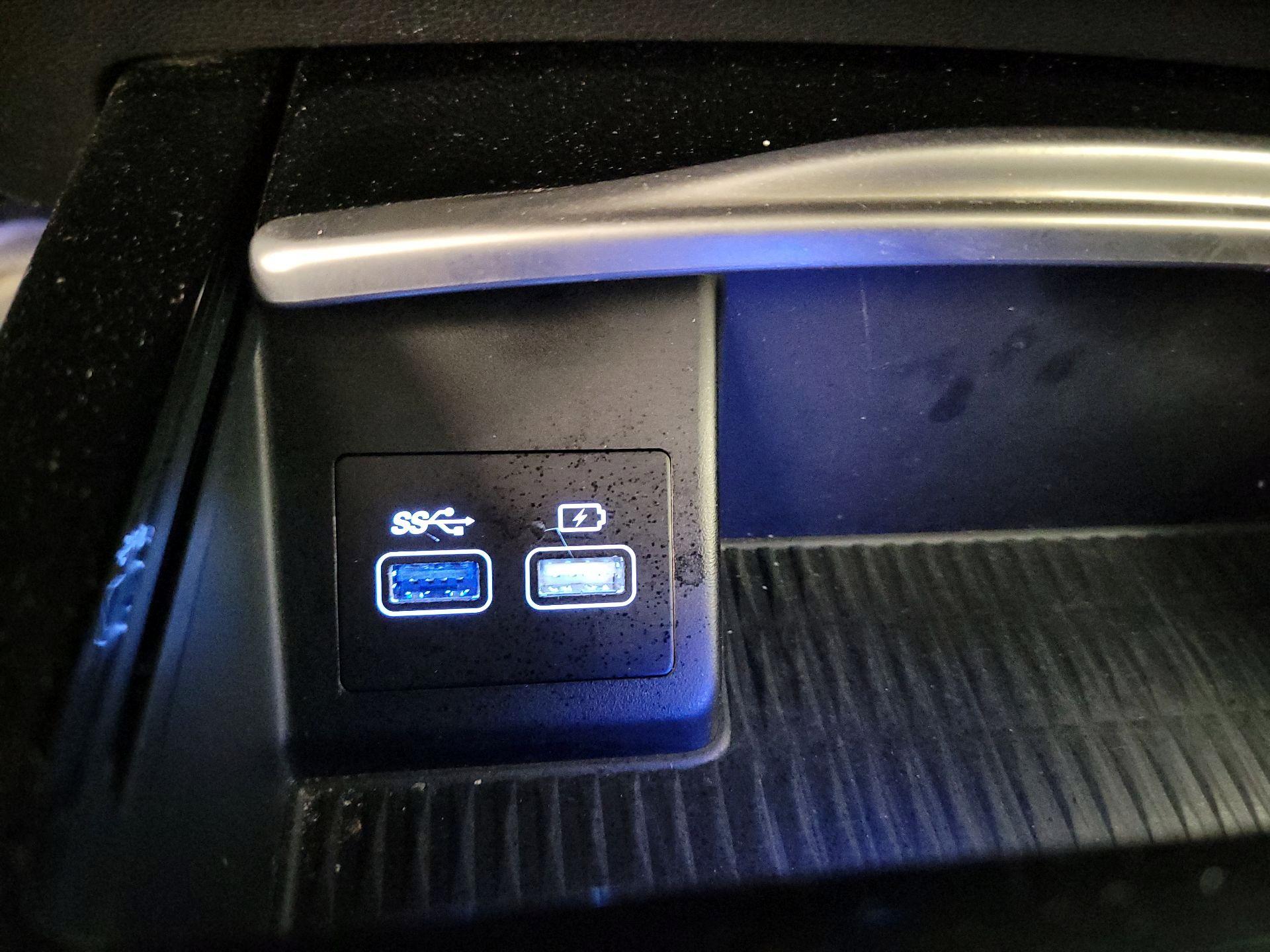 Thumbnail: 2023 Genesis G80 - 18