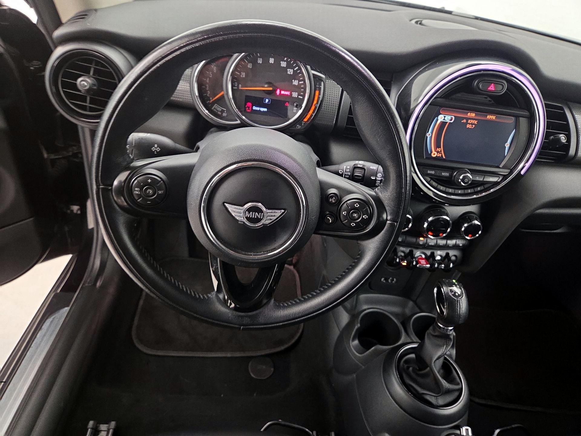 Thumbnail: 2018 MINI Cooper Hardtop - 10