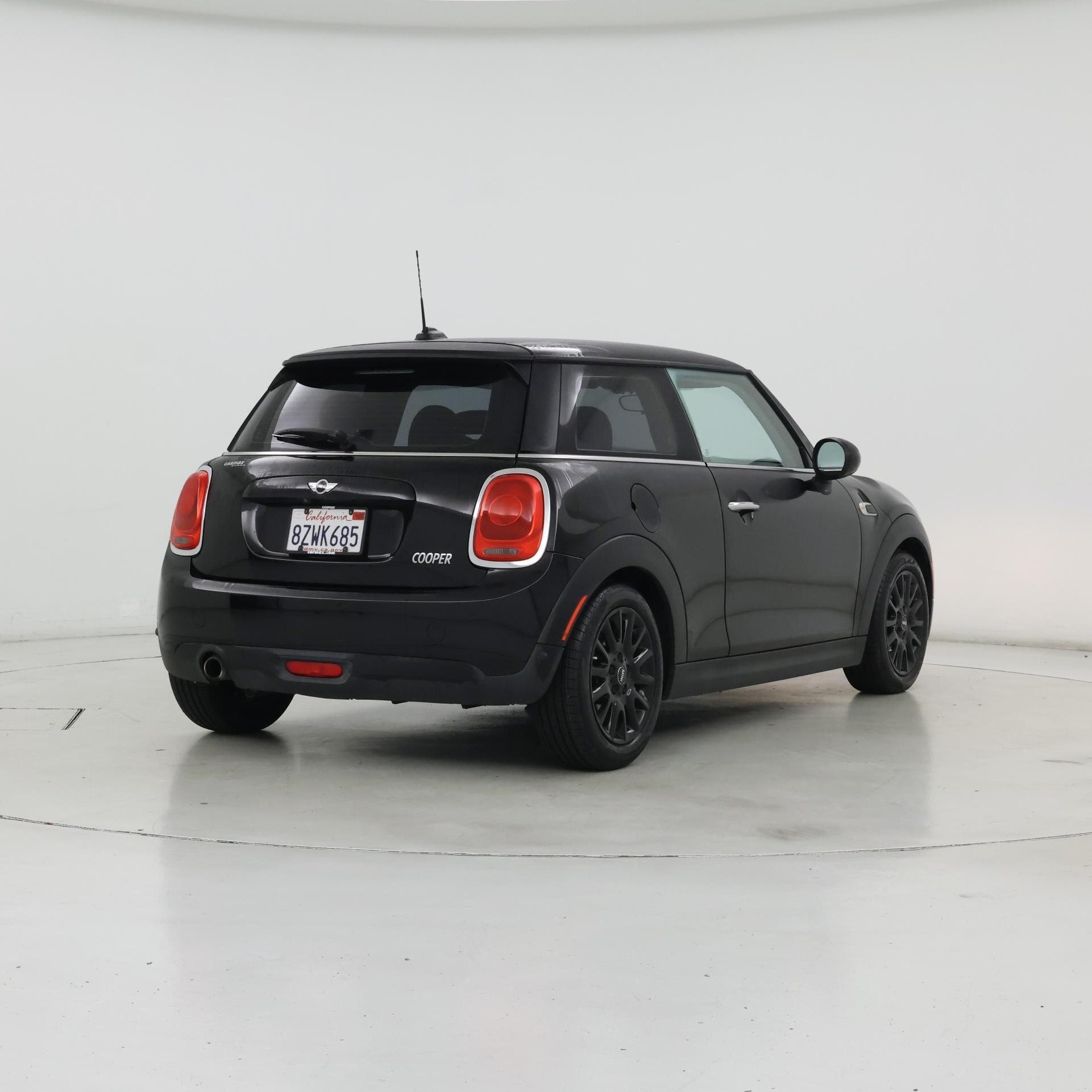 Thumbnail: 2018 MINI Cooper Hardtop - 8
