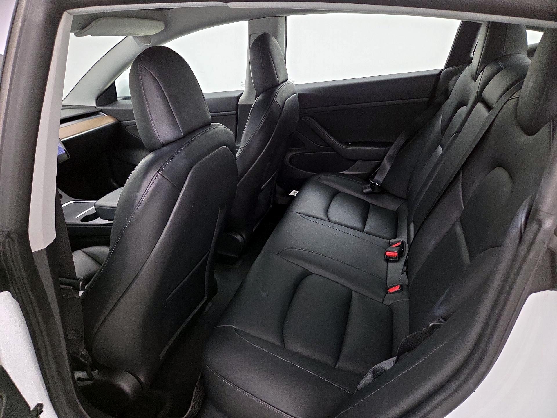 Thumbnail: 2021 Tesla Model 3 - 18
