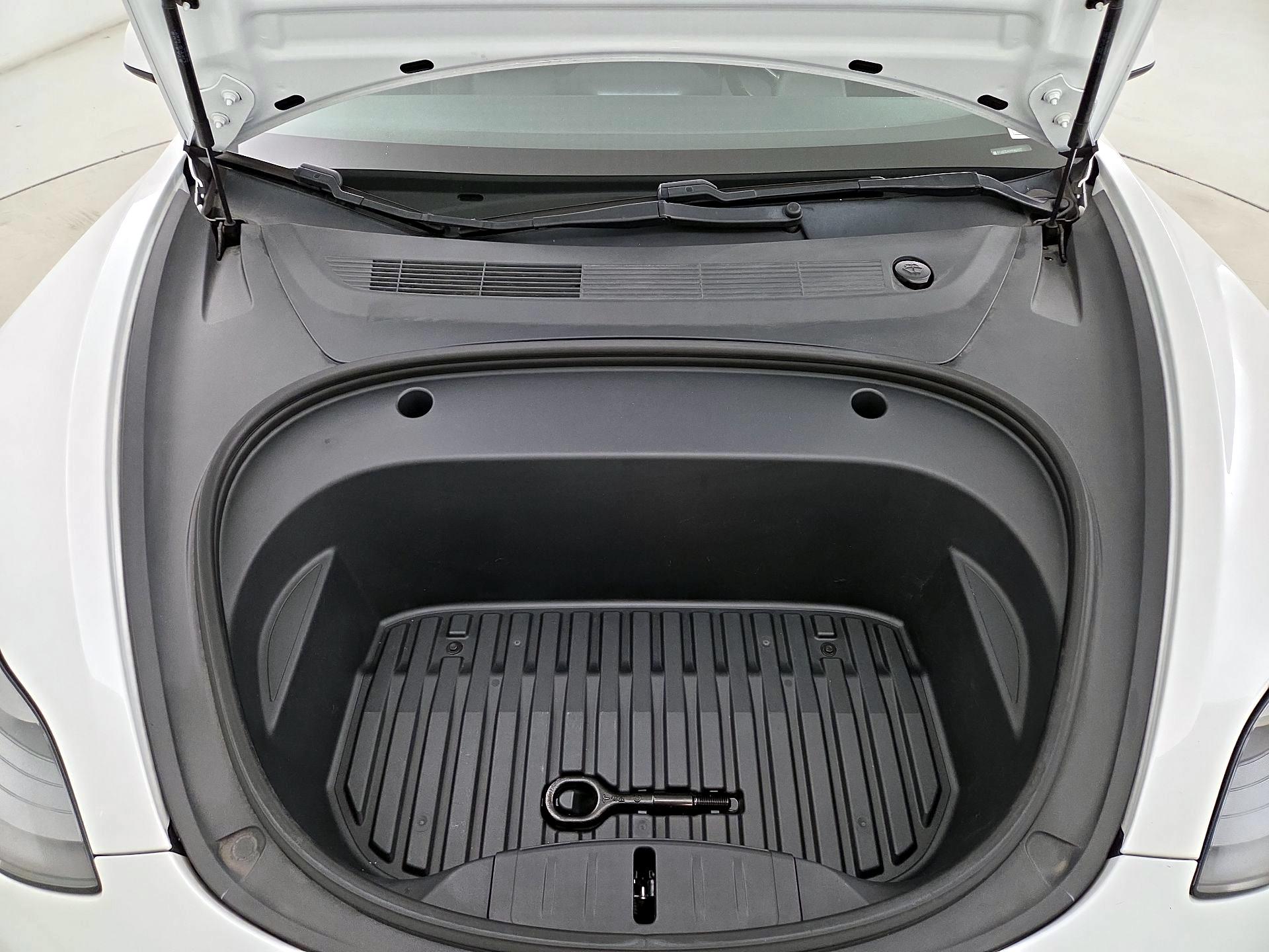 Thumbnail: 2021 Tesla Model 3 - 20