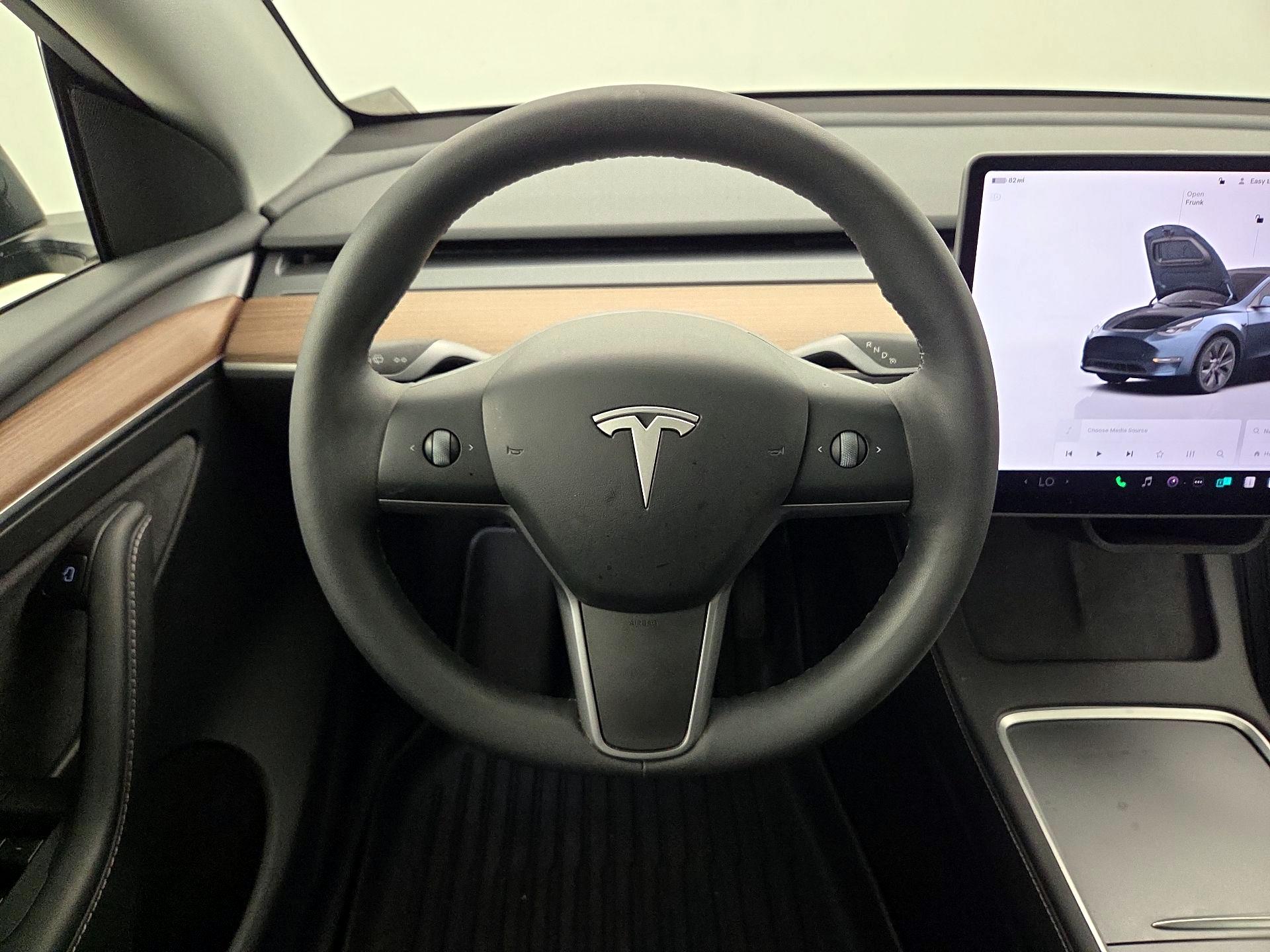 Thumbnail: 2025 Tesla Model Y - 10