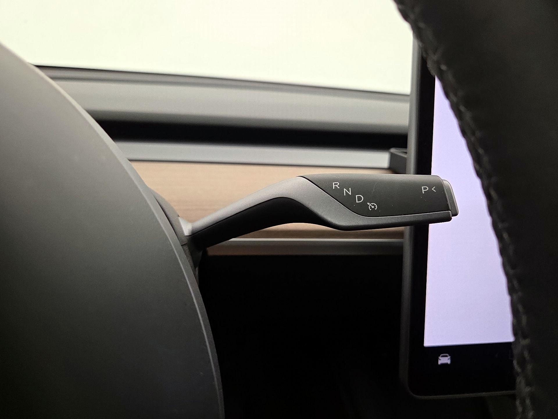 Thumbnail: 2025 Tesla Model Y - 17