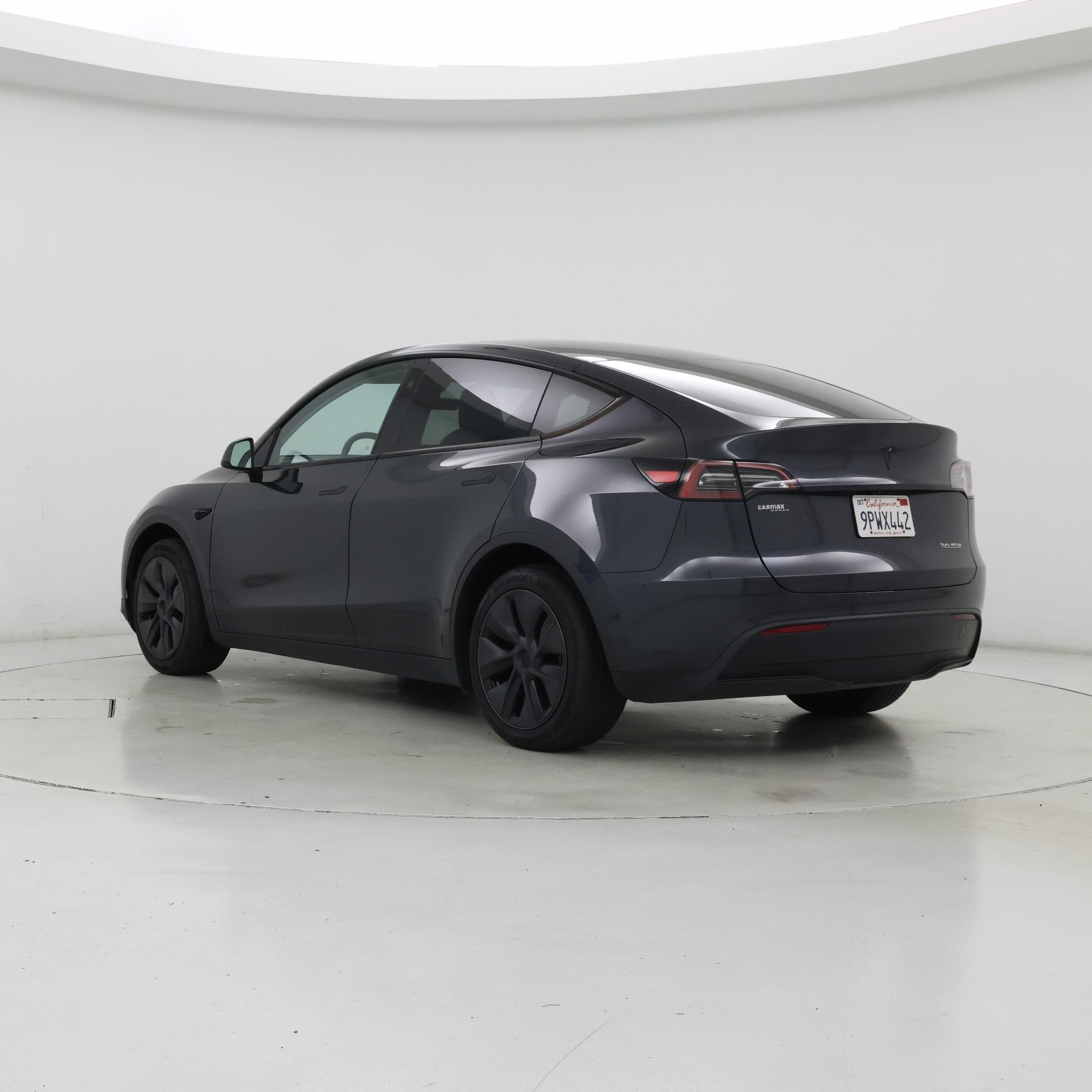 Thumbnail: 2025 Tesla Model Y - 2