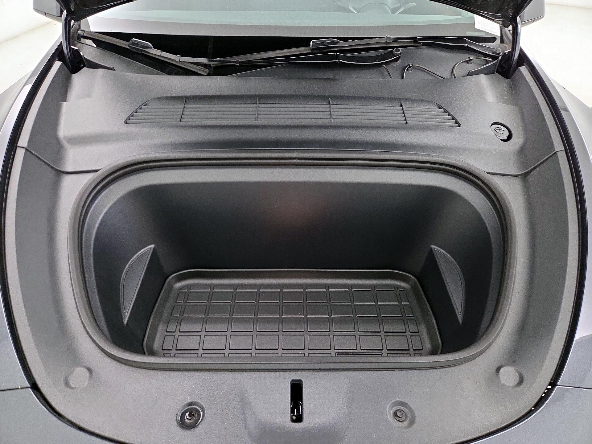 Thumbnail: 2025 Tesla Model Y - 20