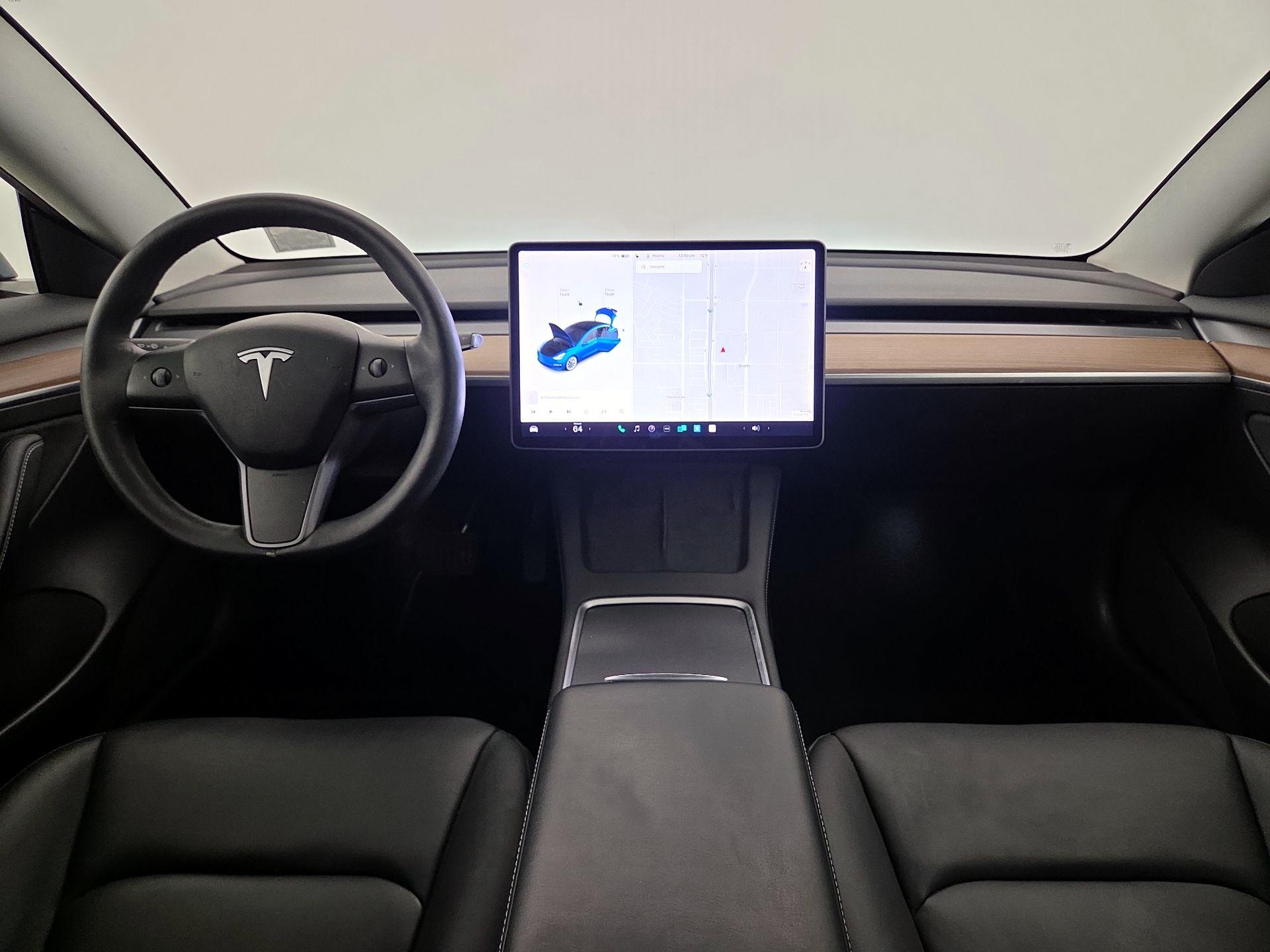 Thumbnail: 2022 Tesla Model 3 - 9