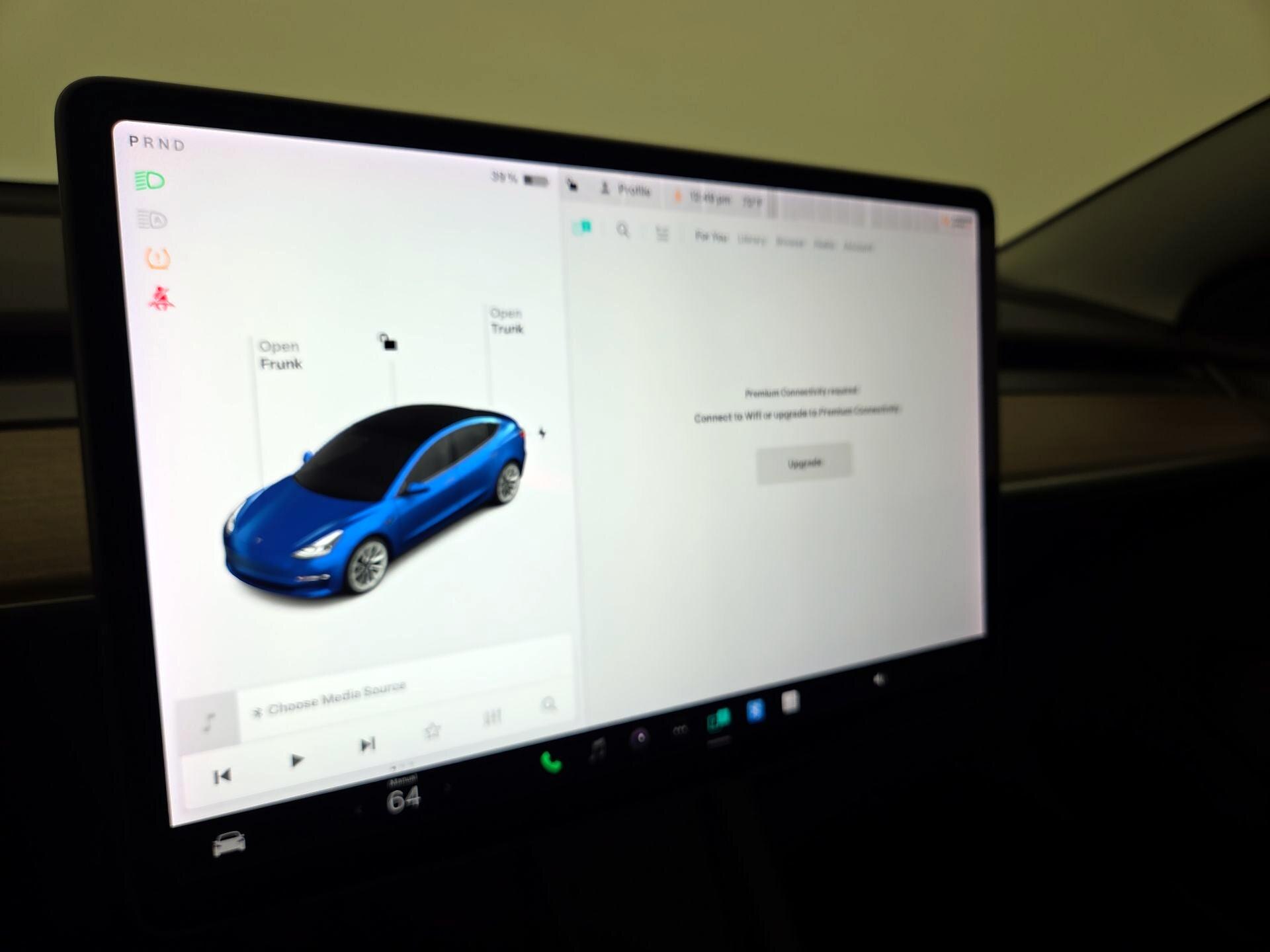 Thumbnail: 2022 Tesla Model 3 - 15