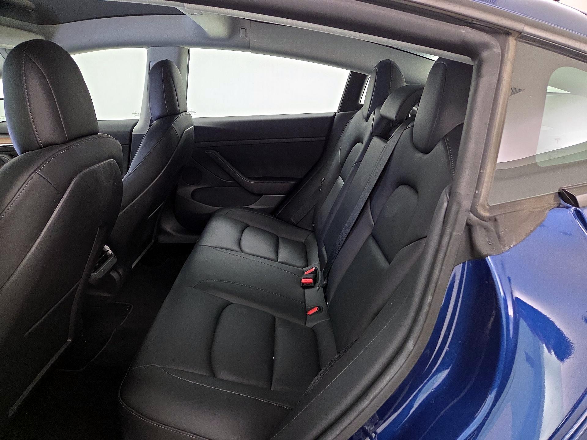 Thumbnail: 2022 Tesla Model 3 - 19