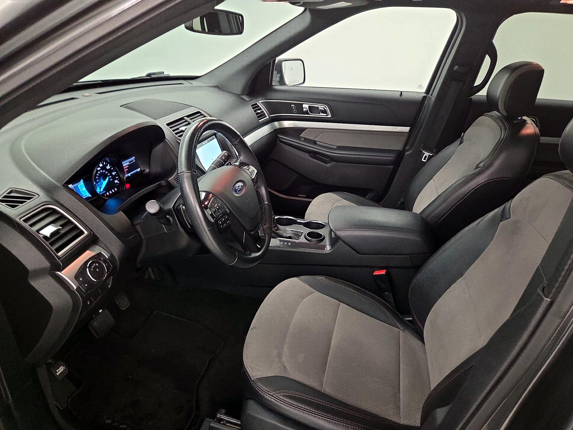 Thumbnail: 2017 Ford Explorer - 11